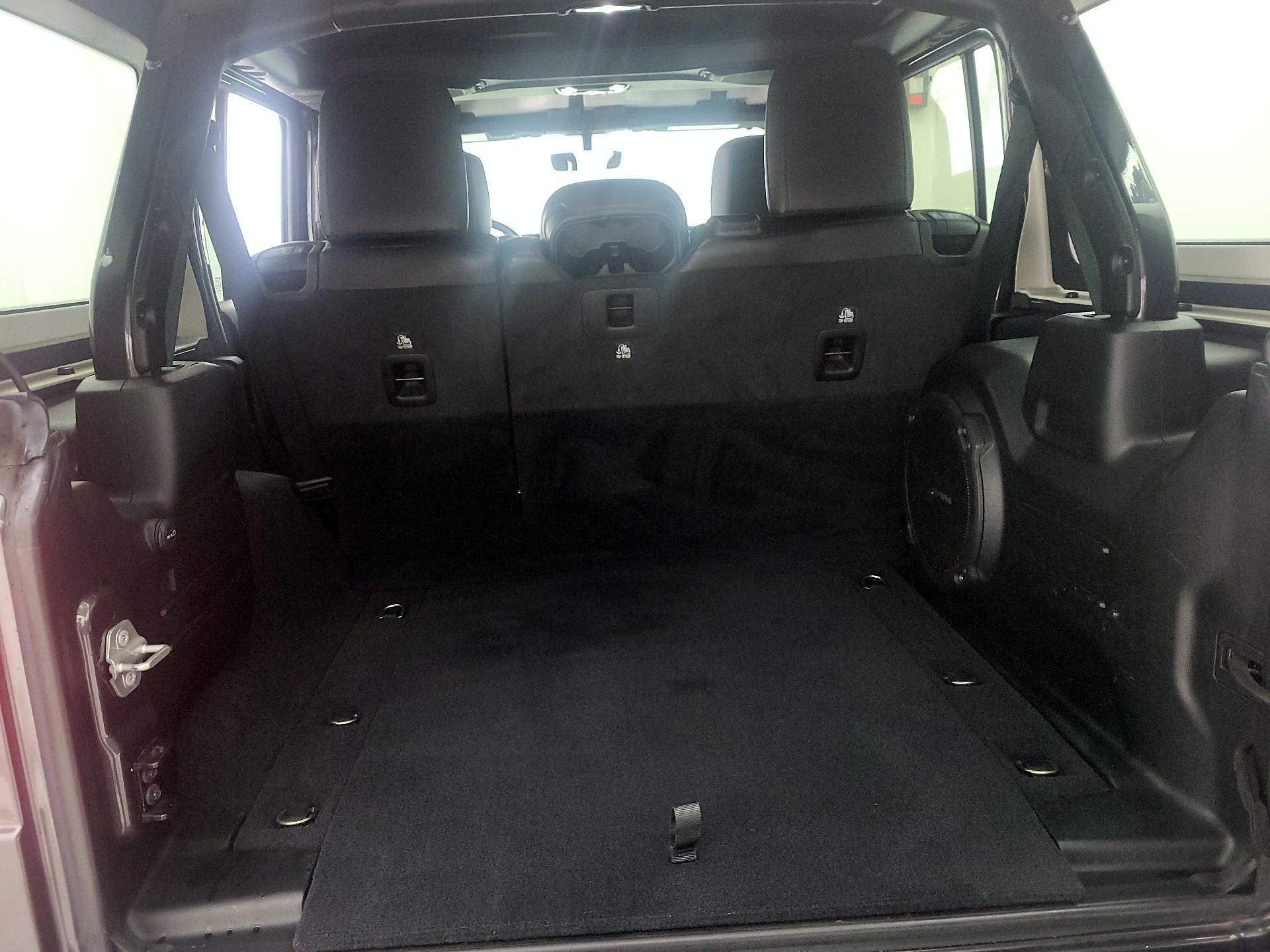 Thumbnail: 2020 Jeep Wrangler - 20