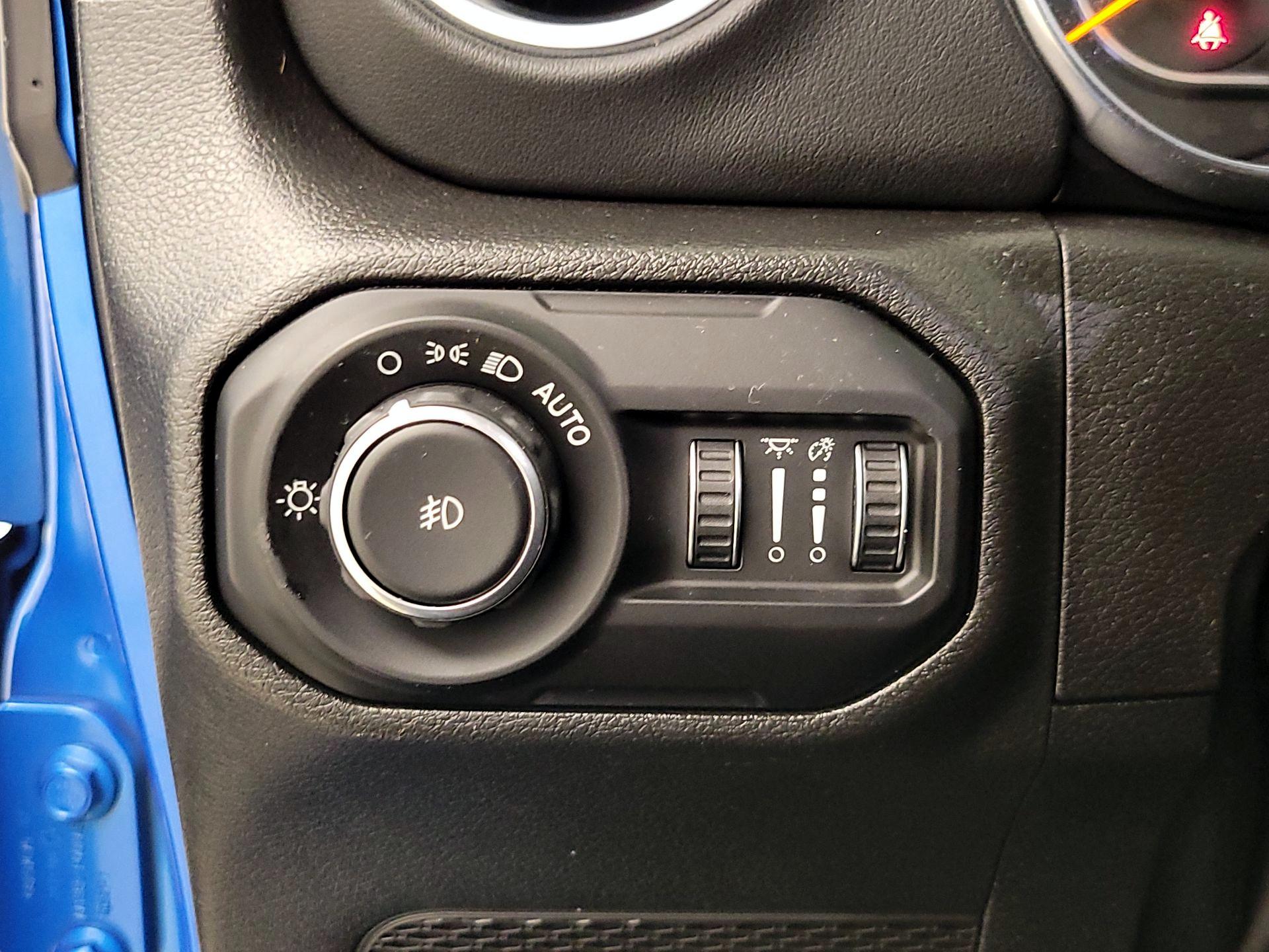 Thumbnail: 2022 Jeep Wrangler - 13