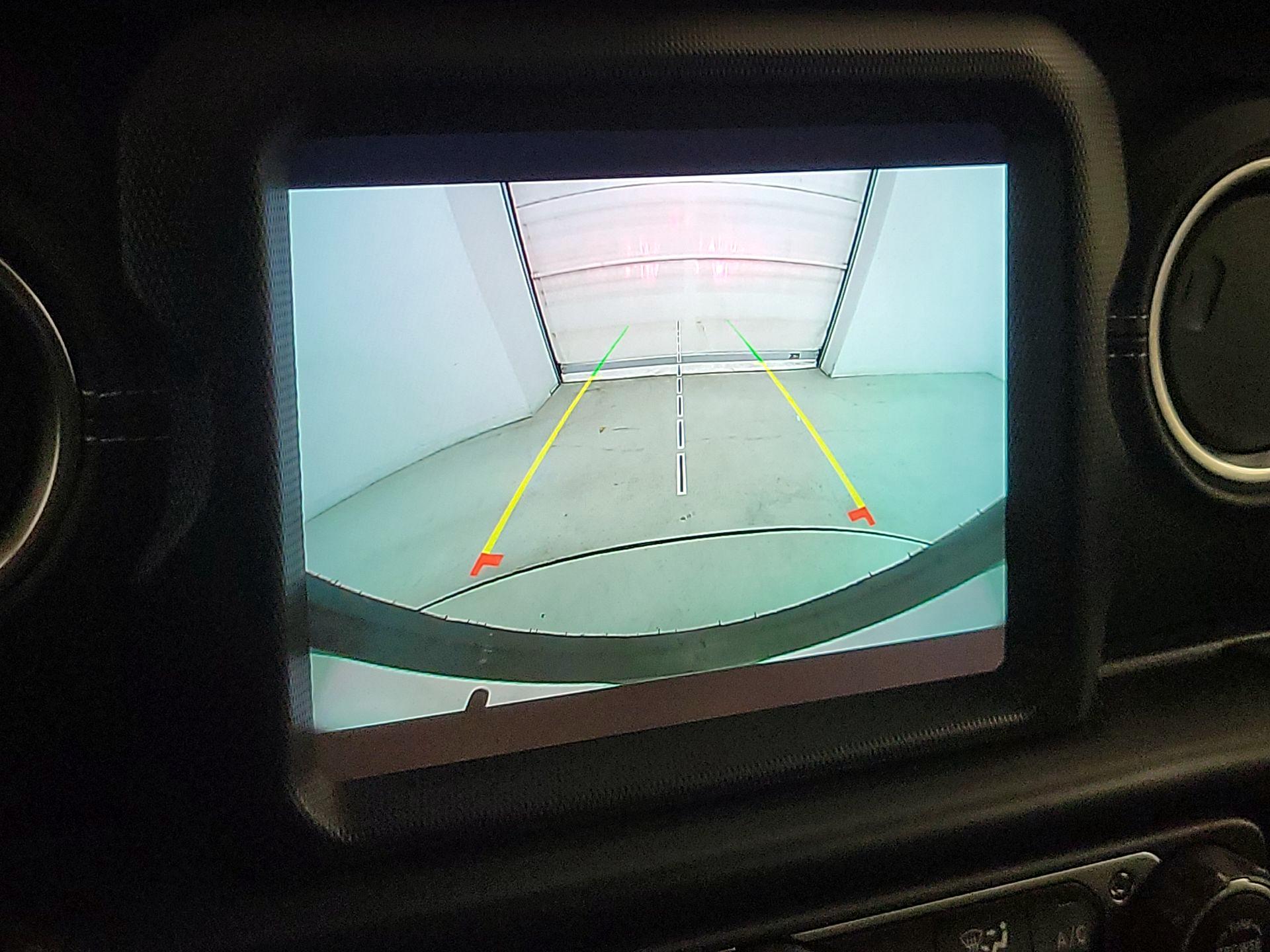 Thumbnail: 2022 Jeep Wrangler - 15