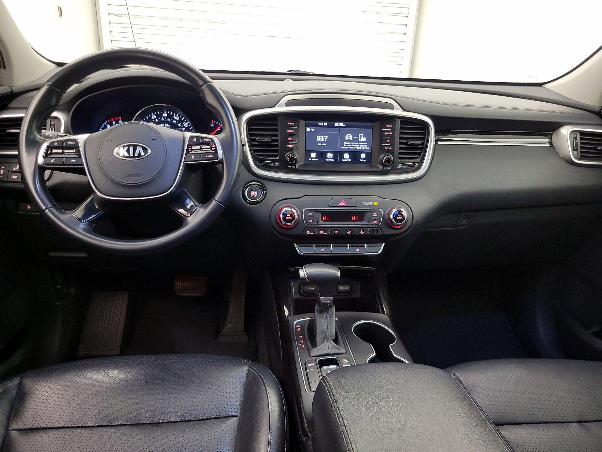 Thumbnail: 2020 Kia Sorento - 9