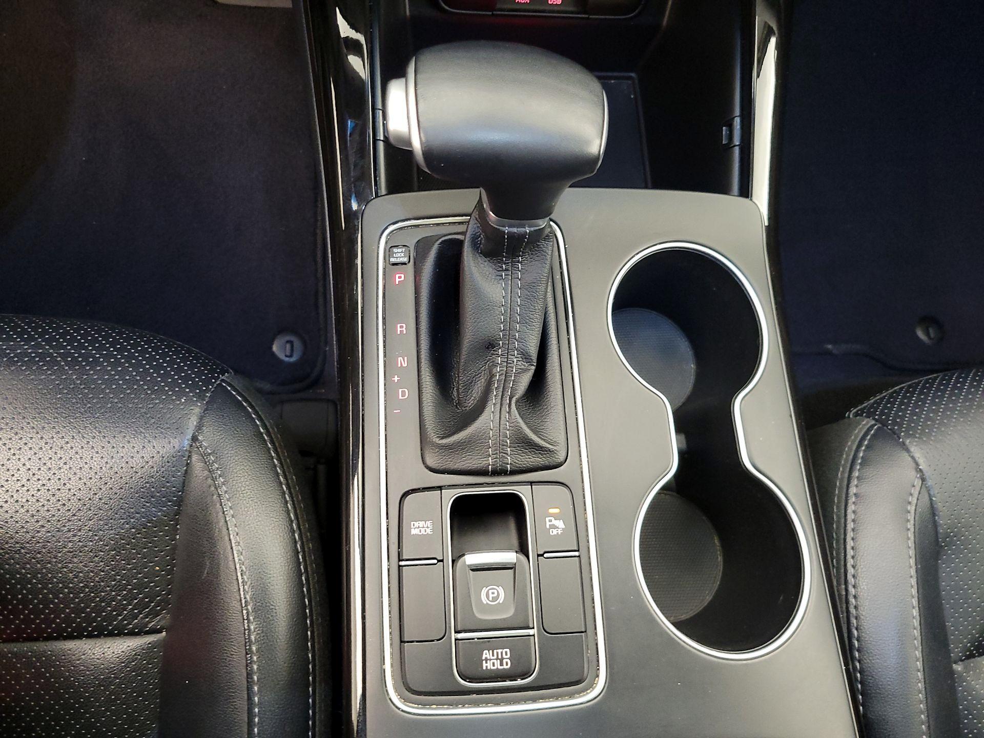 Thumbnail: 2020 Kia Sorento - 17