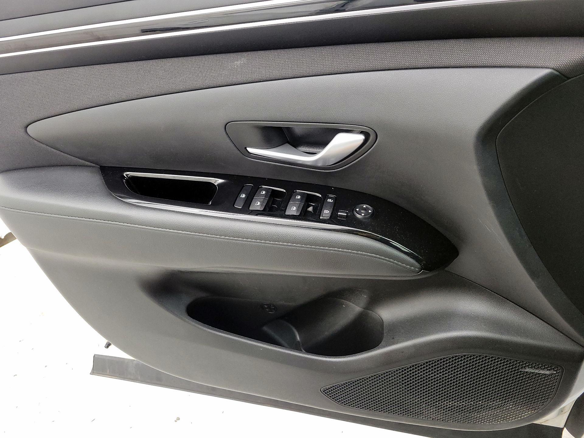 Thumbnail: 2022 Hyundai Tucson - 12