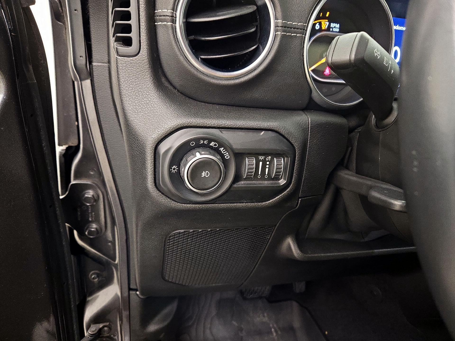 Thumbnail: 2021 Jeep Wrangler - 13