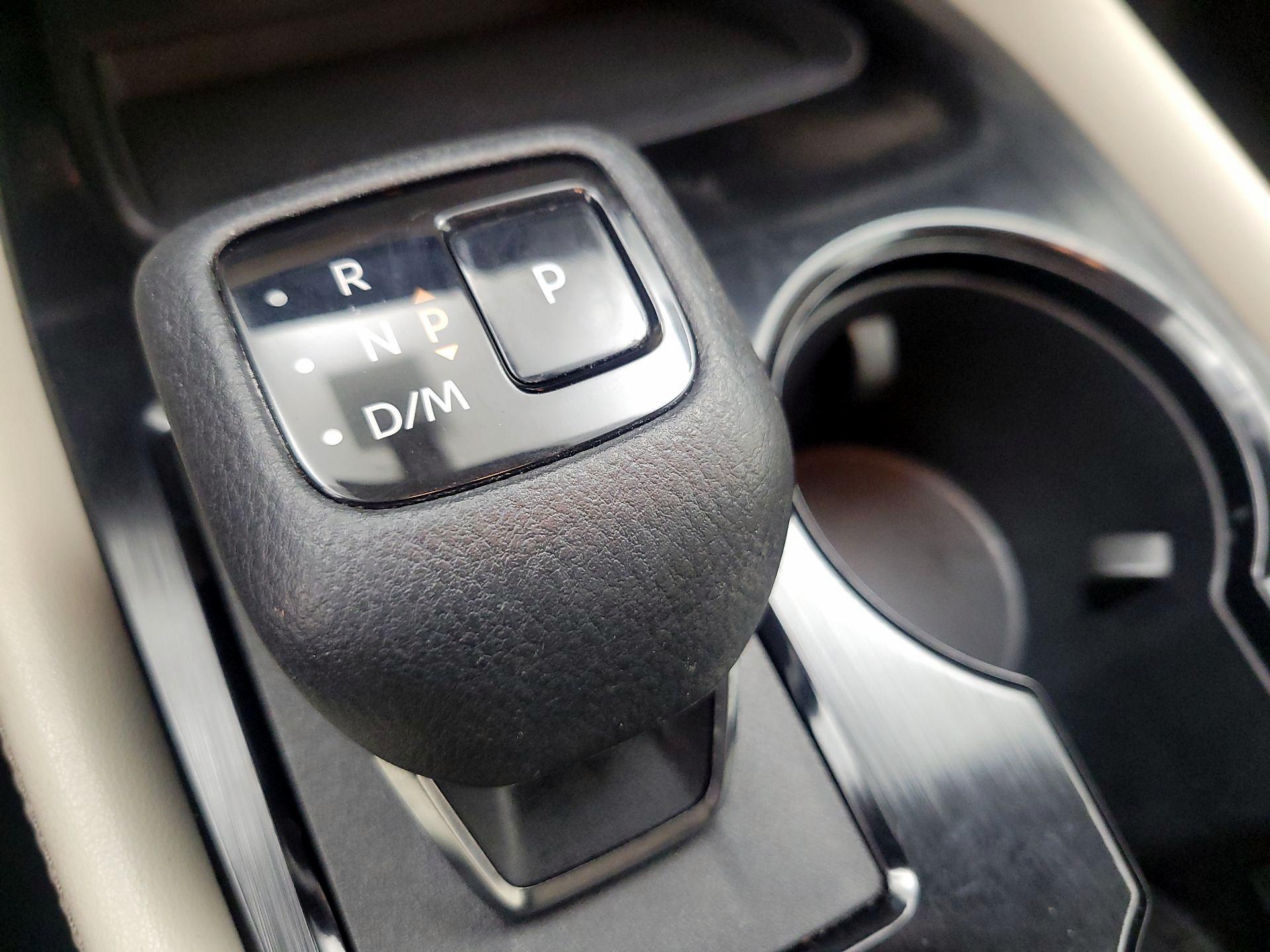 Thumbnail: 2022 Nissan Rogue - 17