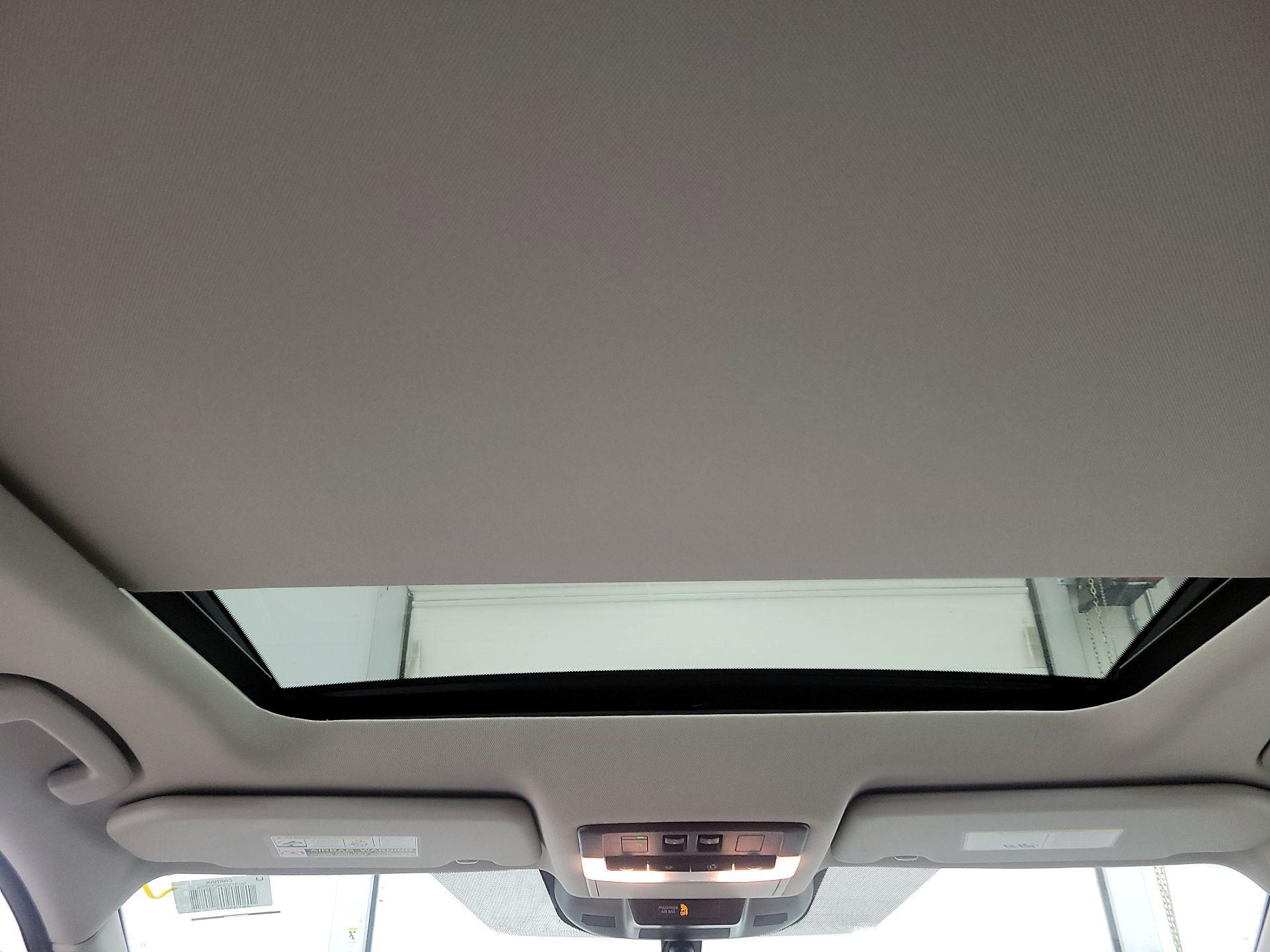 Thumbnail: 2022 Nissan Rogue - 19