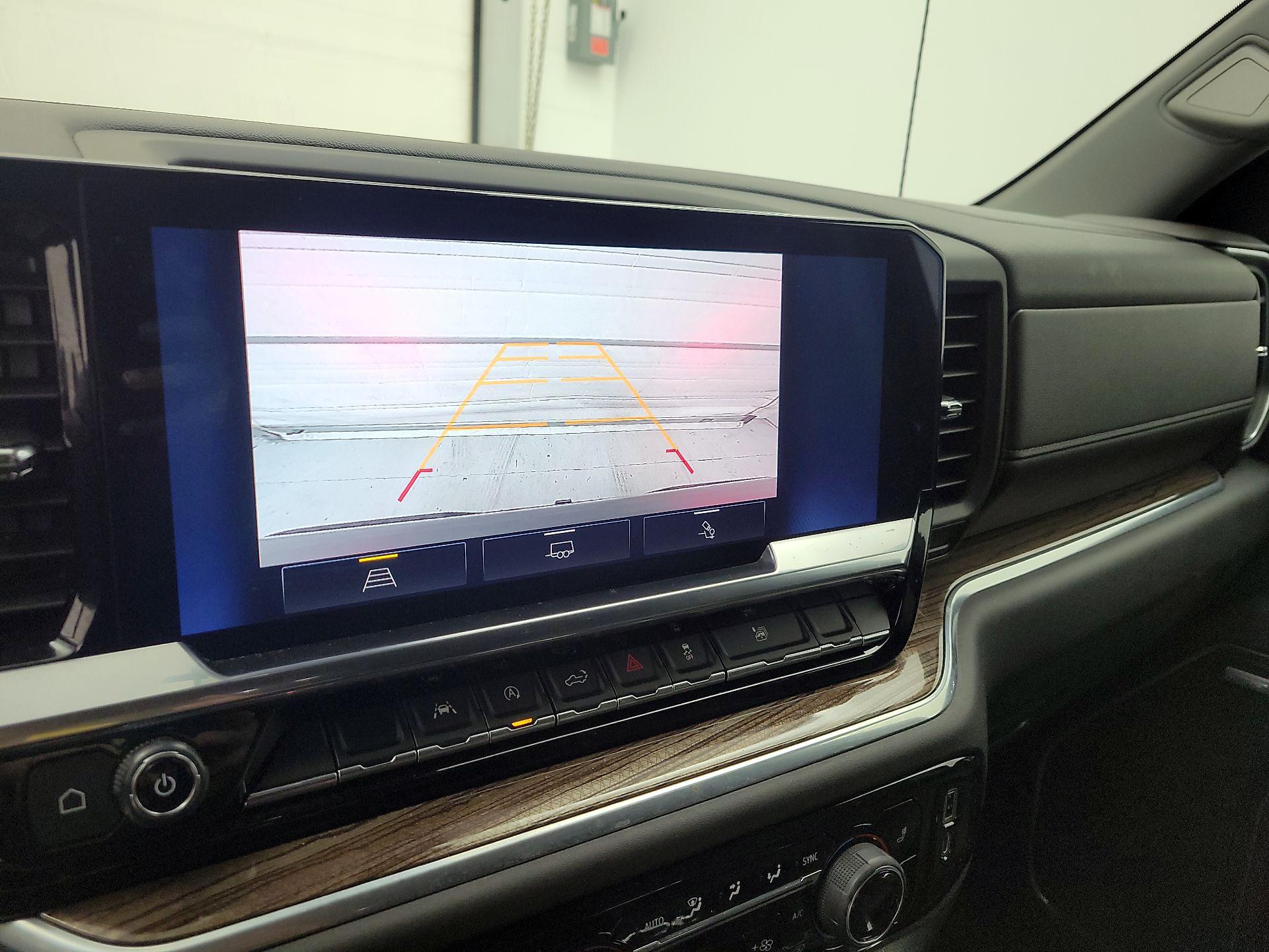 Thumbnail: 2022 Chevrolet Silverado 1500 - 14