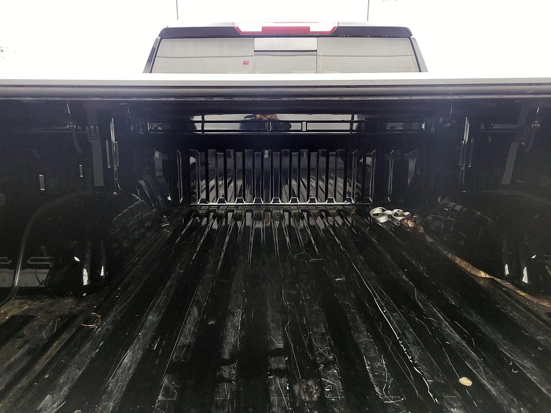 Thumbnail: 2022 Chevrolet Silverado 1500 - 19