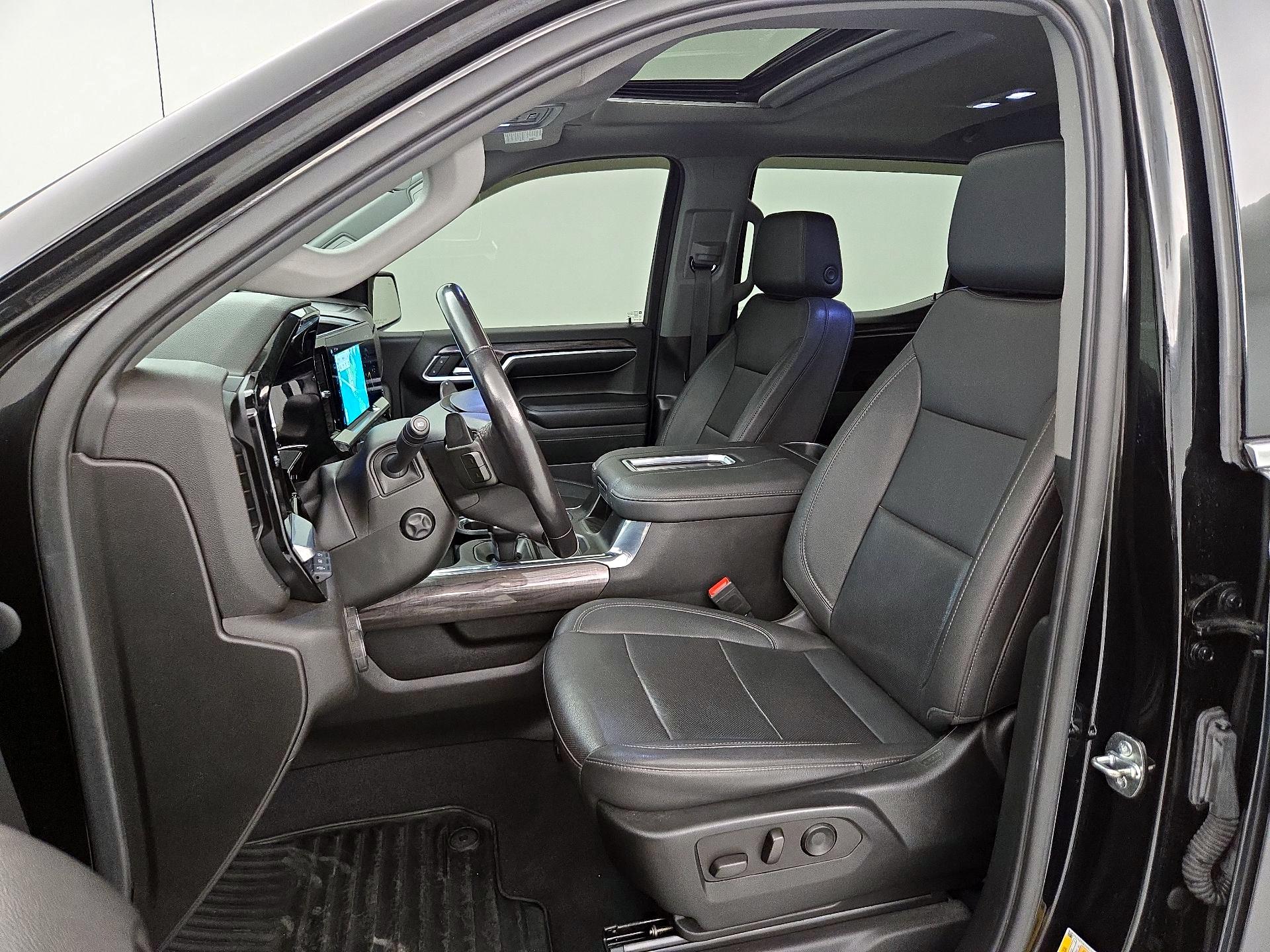 Thumbnail: 2022 Chevrolet Silverado 1500 - 11