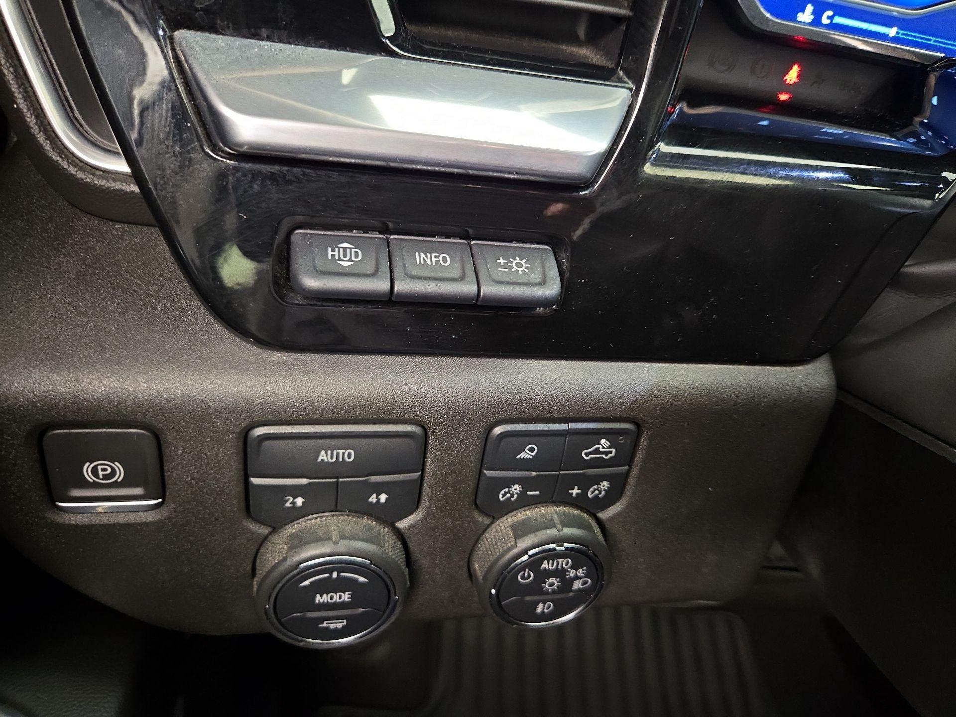 Thumbnail: 2022 Chevrolet Silverado 1500 - 13