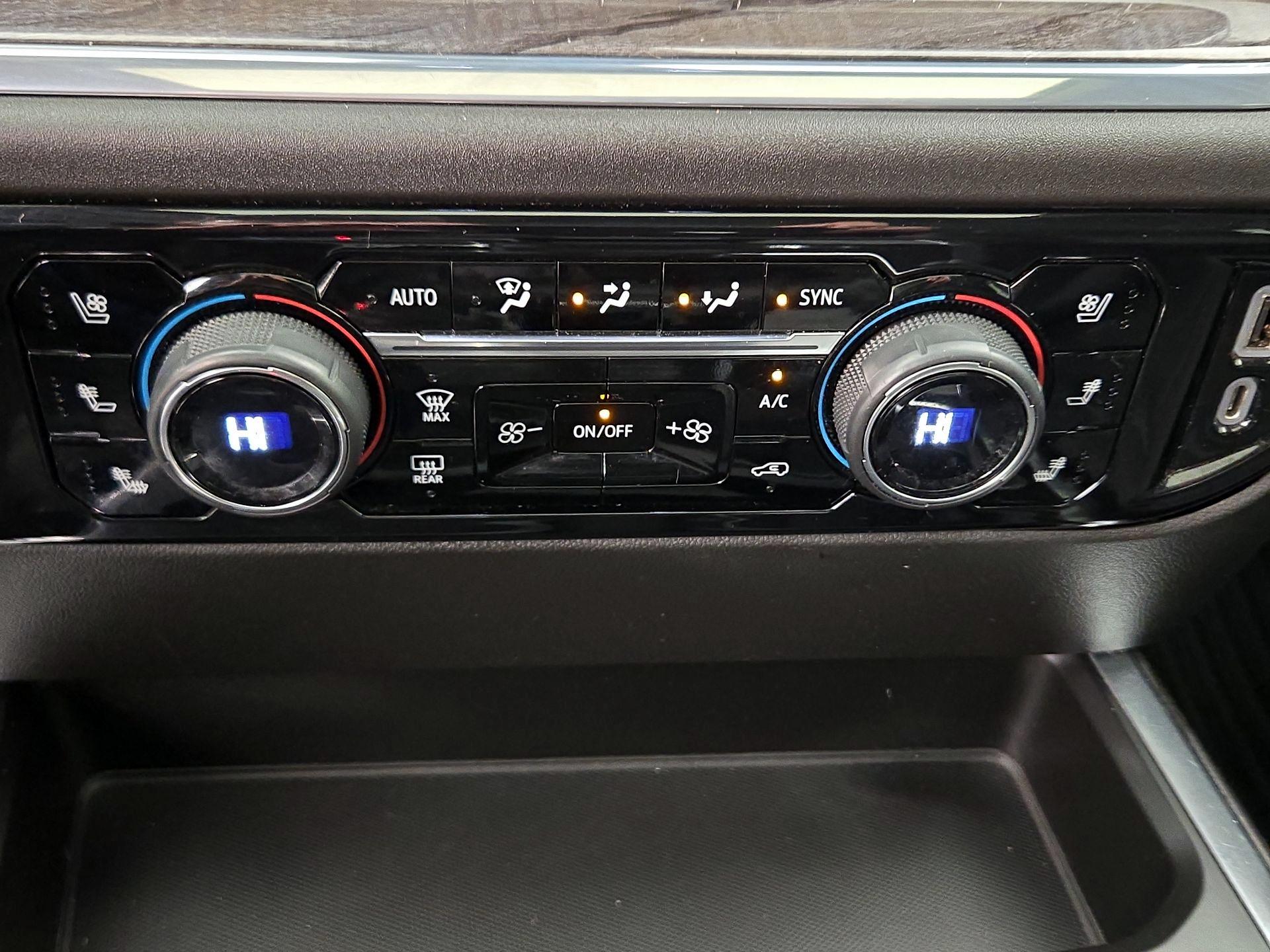 Thumbnail: 2022 Chevrolet Silverado 1500 - 17