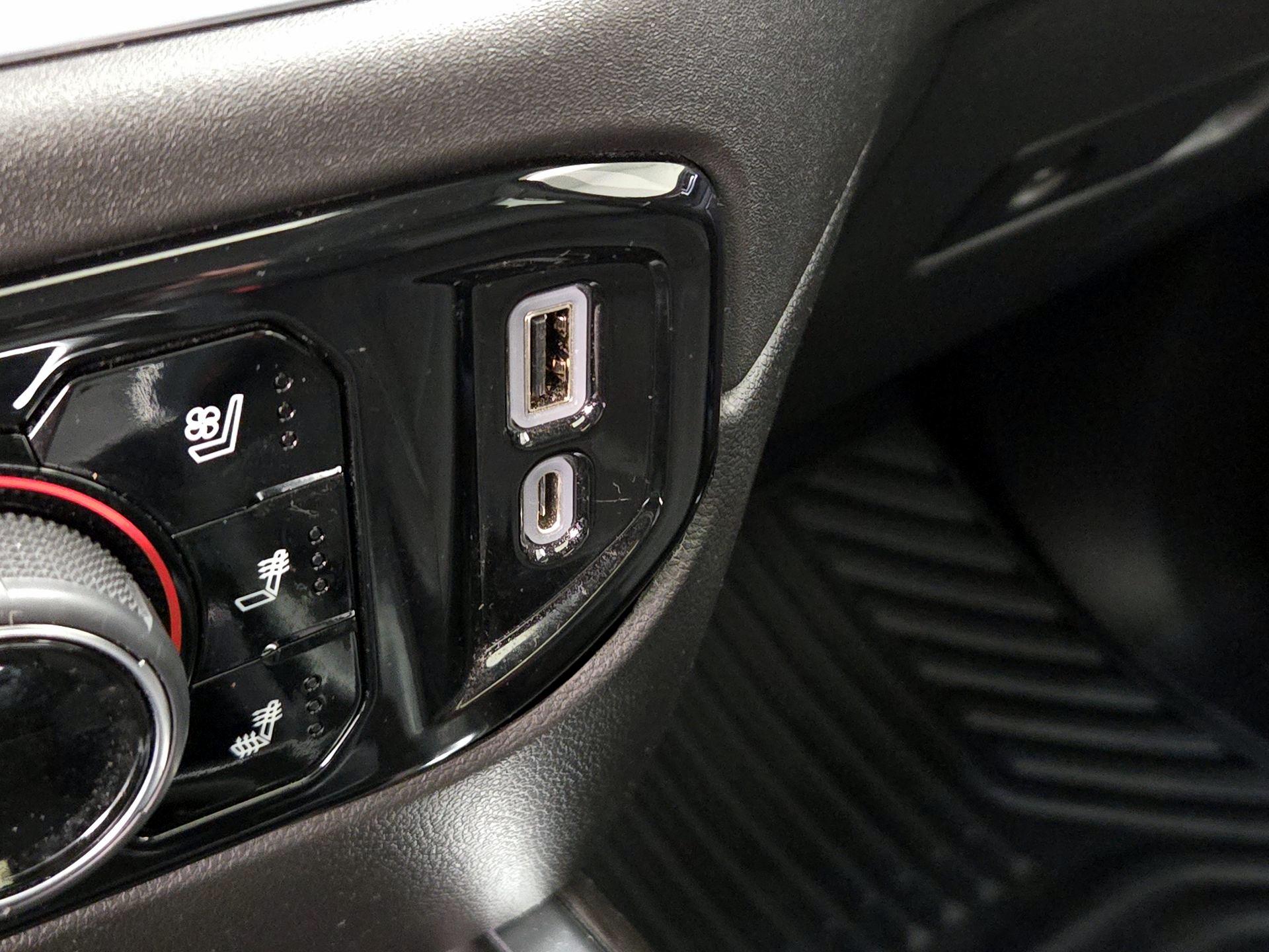 Thumbnail: 2022 Chevrolet Silverado 1500 - 19