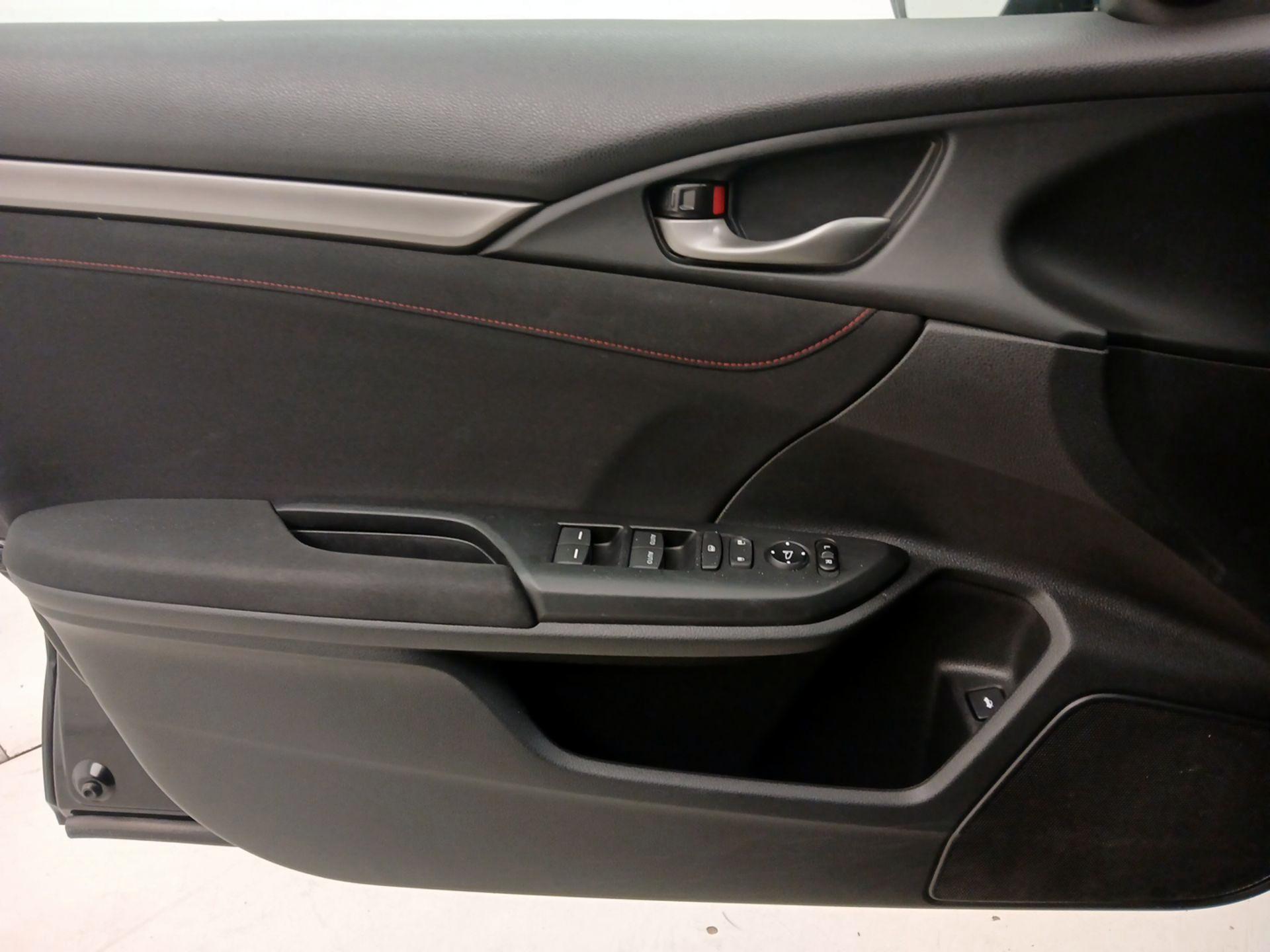 Thumbnail: 2018 Honda Civic - 12