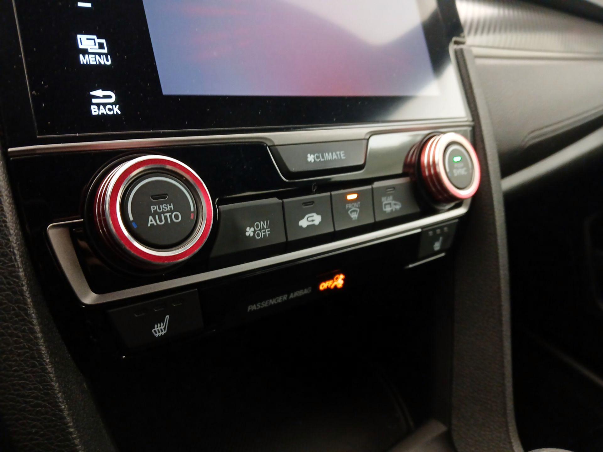 Thumbnail: 2018 Honda Civic - 16