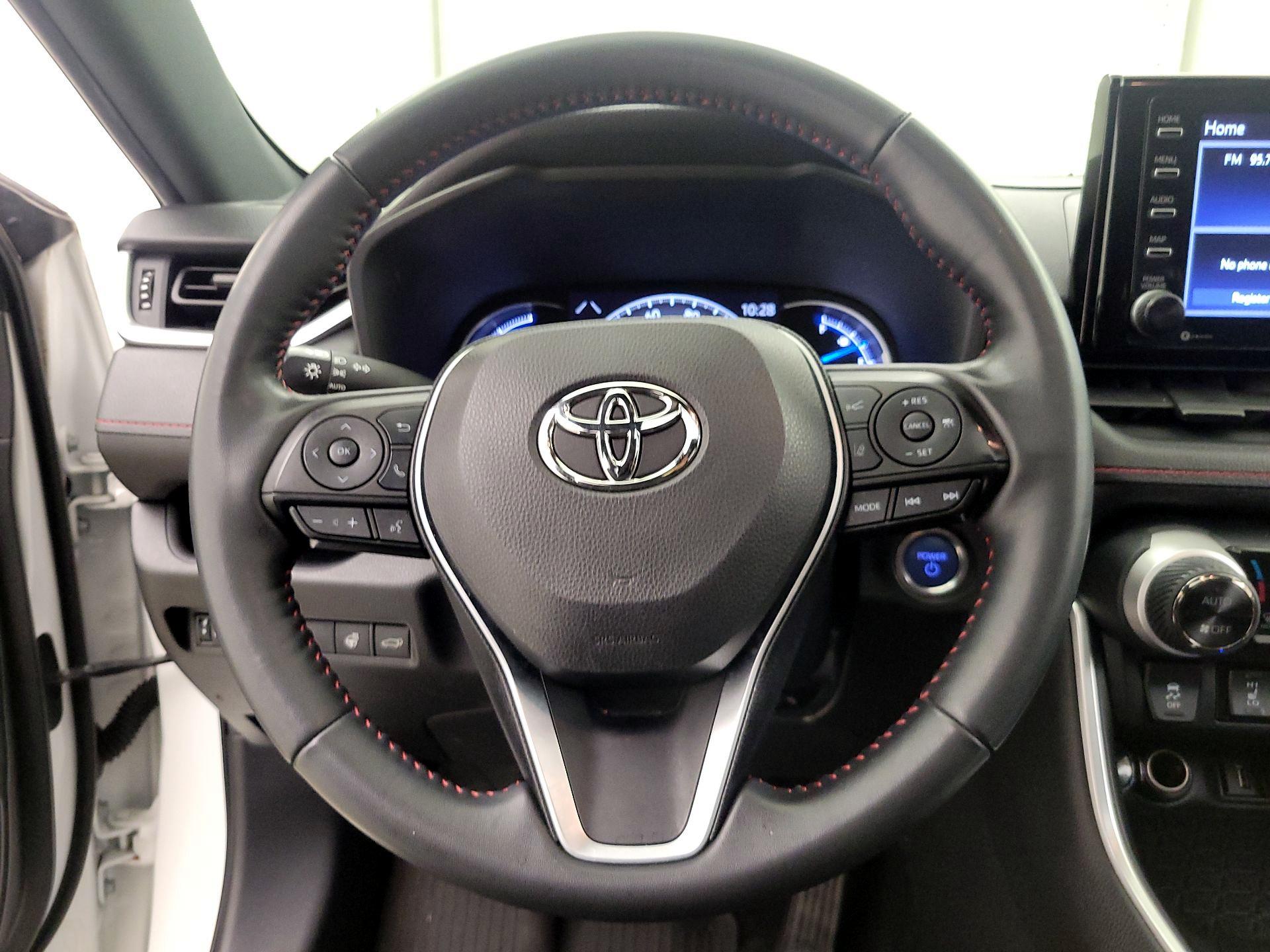 Thumbnail: 2021 Toyota RAV4 - 10