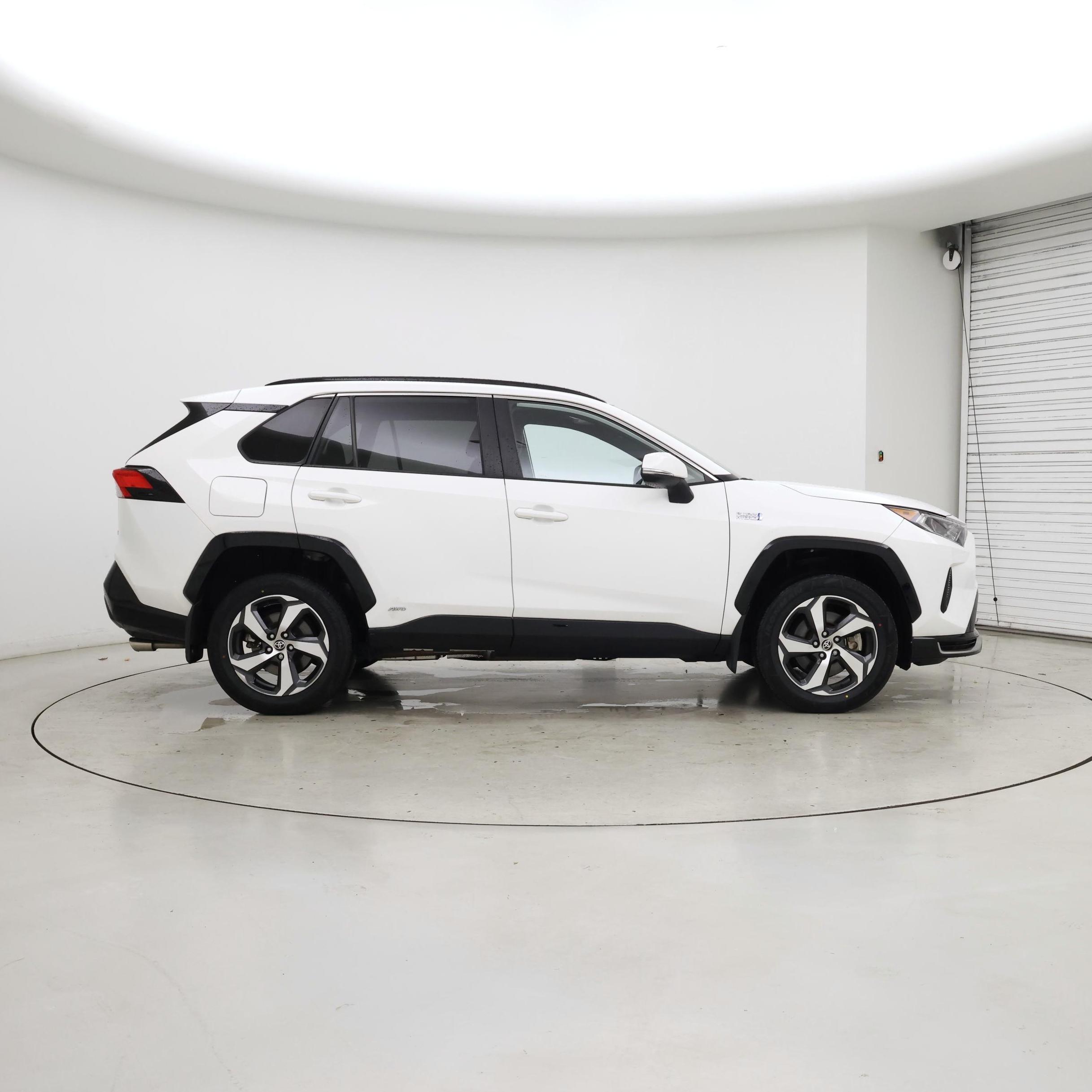 Thumbnail: 2021 Toyota RAV4 - 7