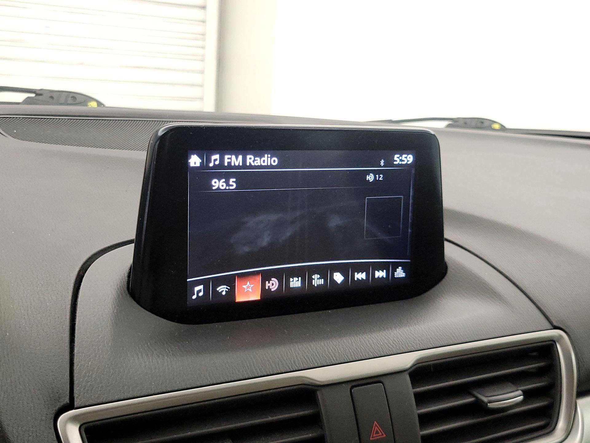 Thumbnail: 2018 Mazda Mazda3 - 15