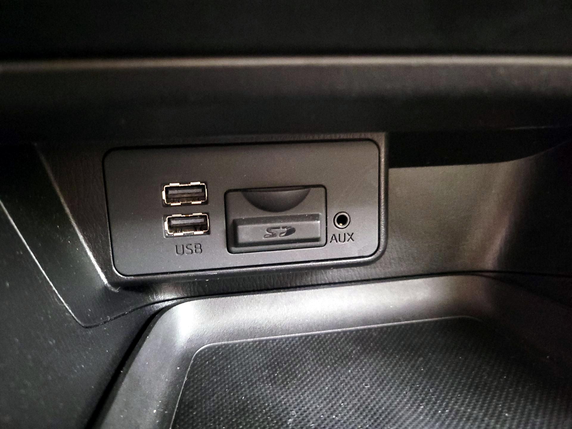 Thumbnail: 2018 Mazda Mazda3 - 18