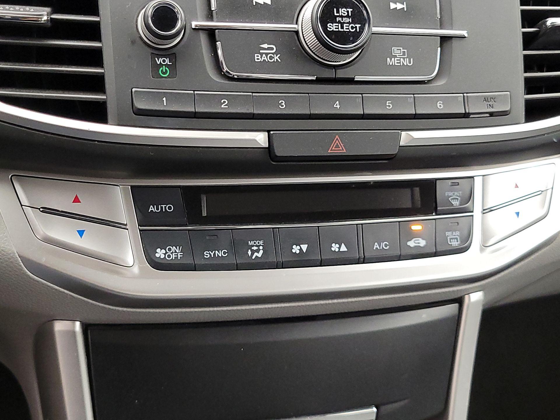 Thumbnail: 2015 Honda Accord - 16