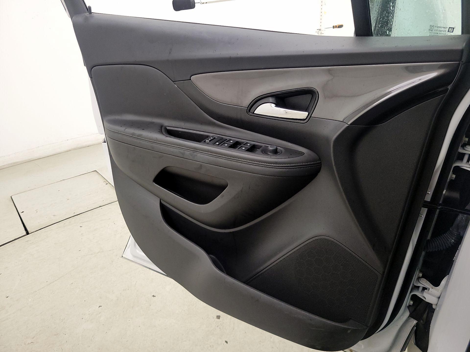 Thumbnail: 2017 Buick Encore - 12