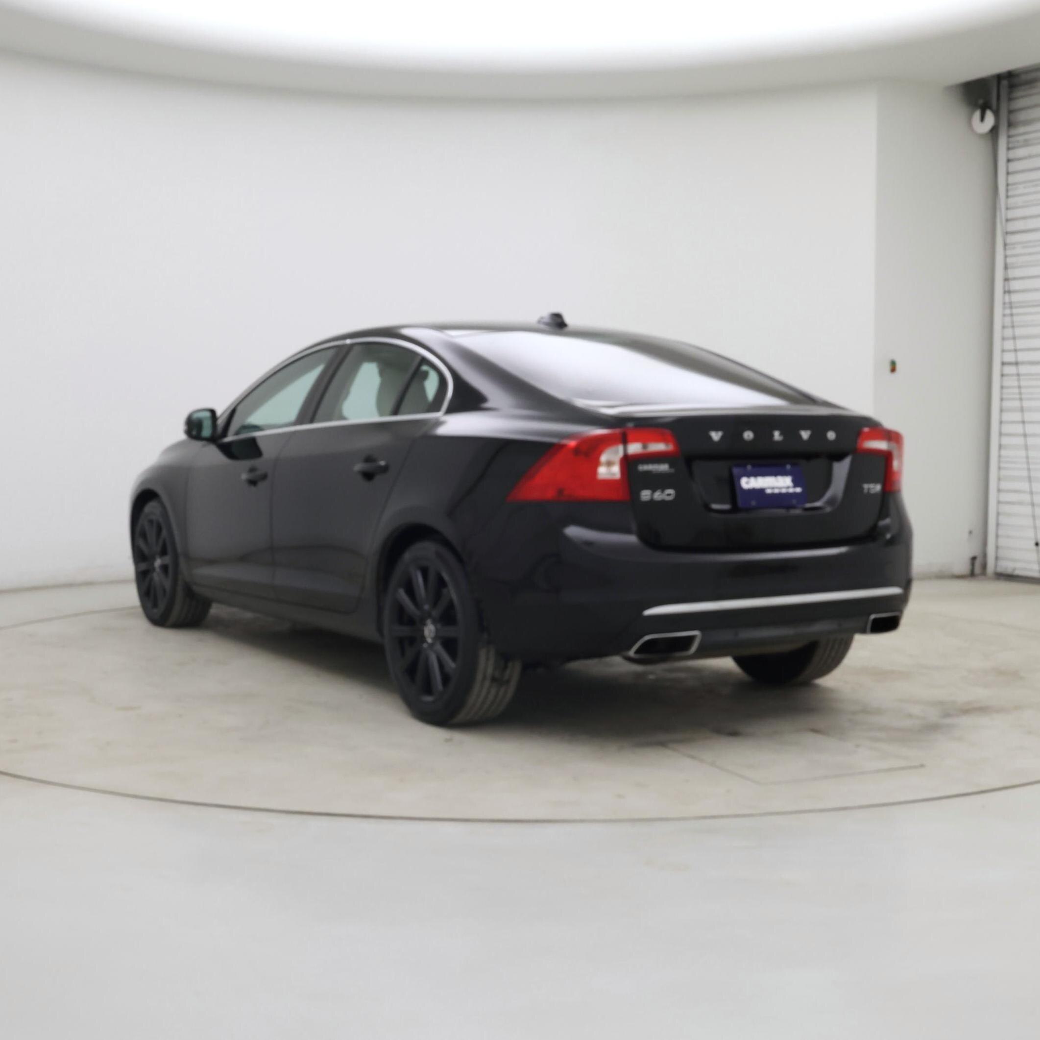Thumbnail: 2016 Volvo S60 - 2