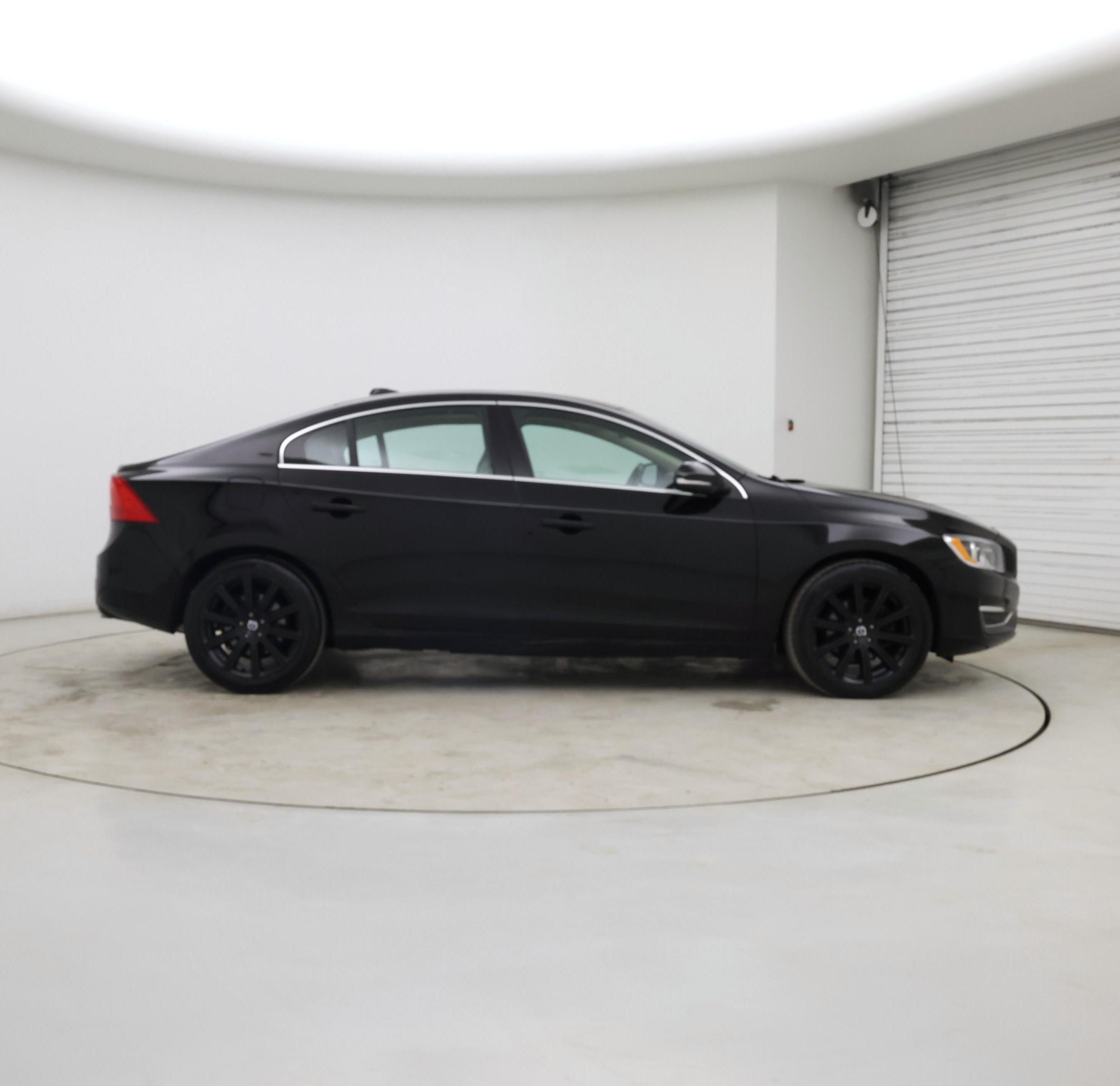 Thumbnail: 2016 Volvo S60 - 7