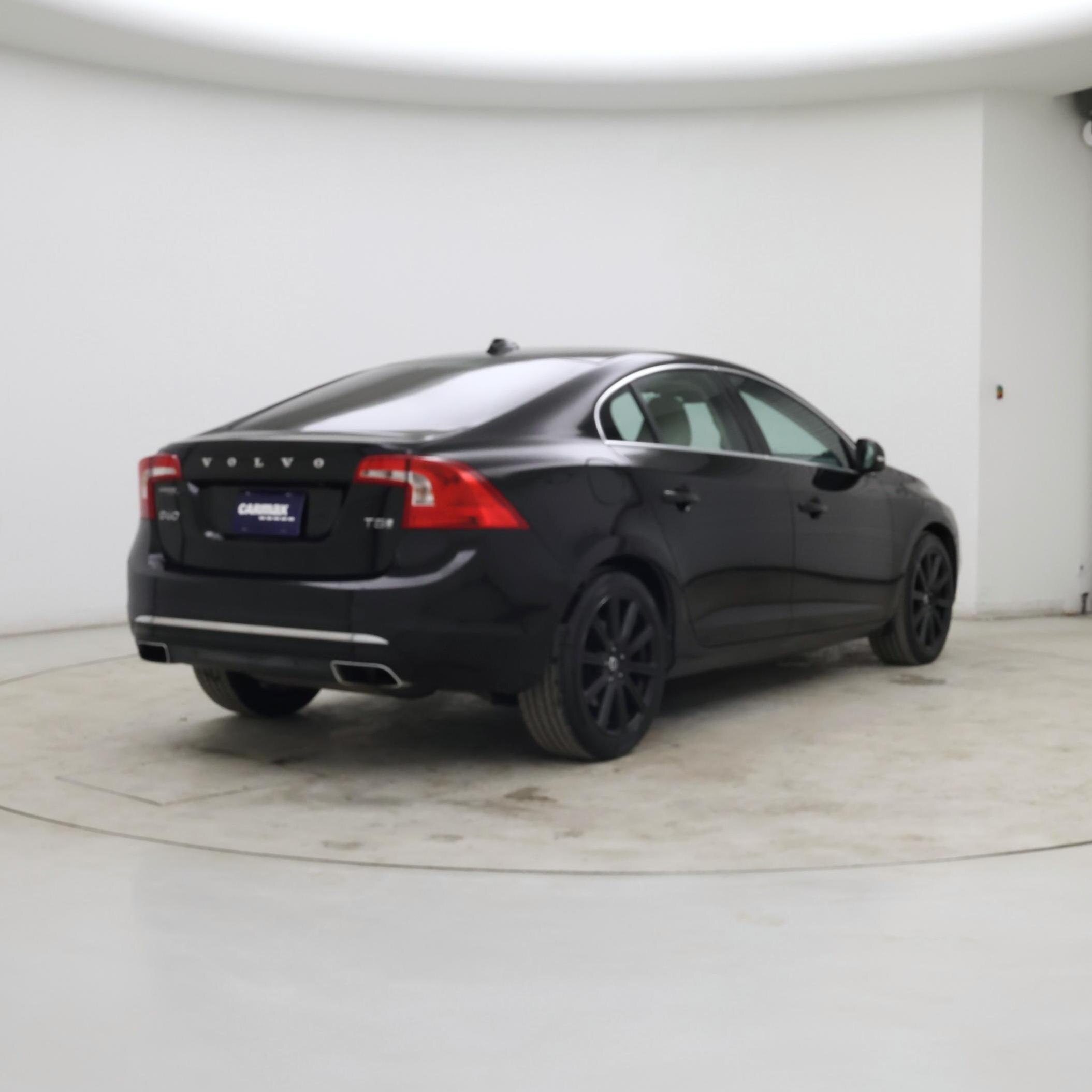 Thumbnail: 2016 Volvo S60 - 8