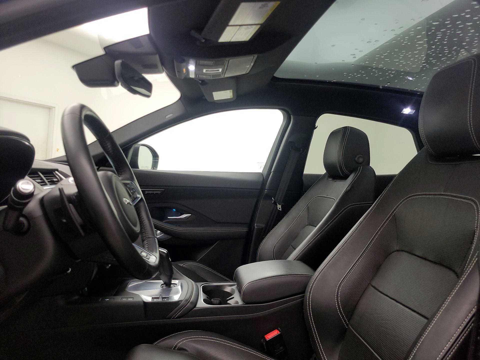 Thumbnail: 2019 Jaguar E-Pace - 20