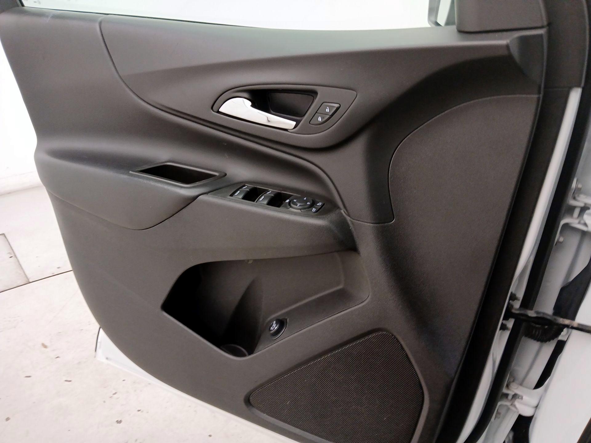 Thumbnail: 2024 Chevrolet Equinox - 12