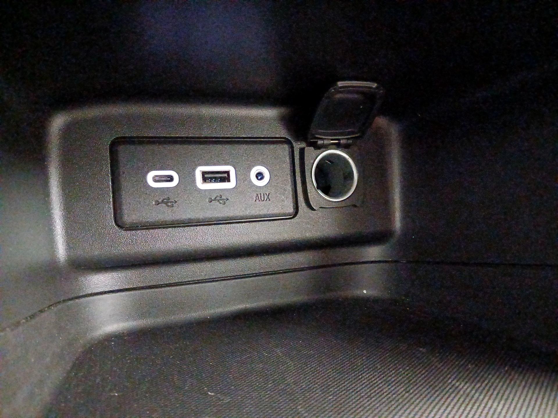 Thumbnail: 2024 Chevrolet Equinox - 18