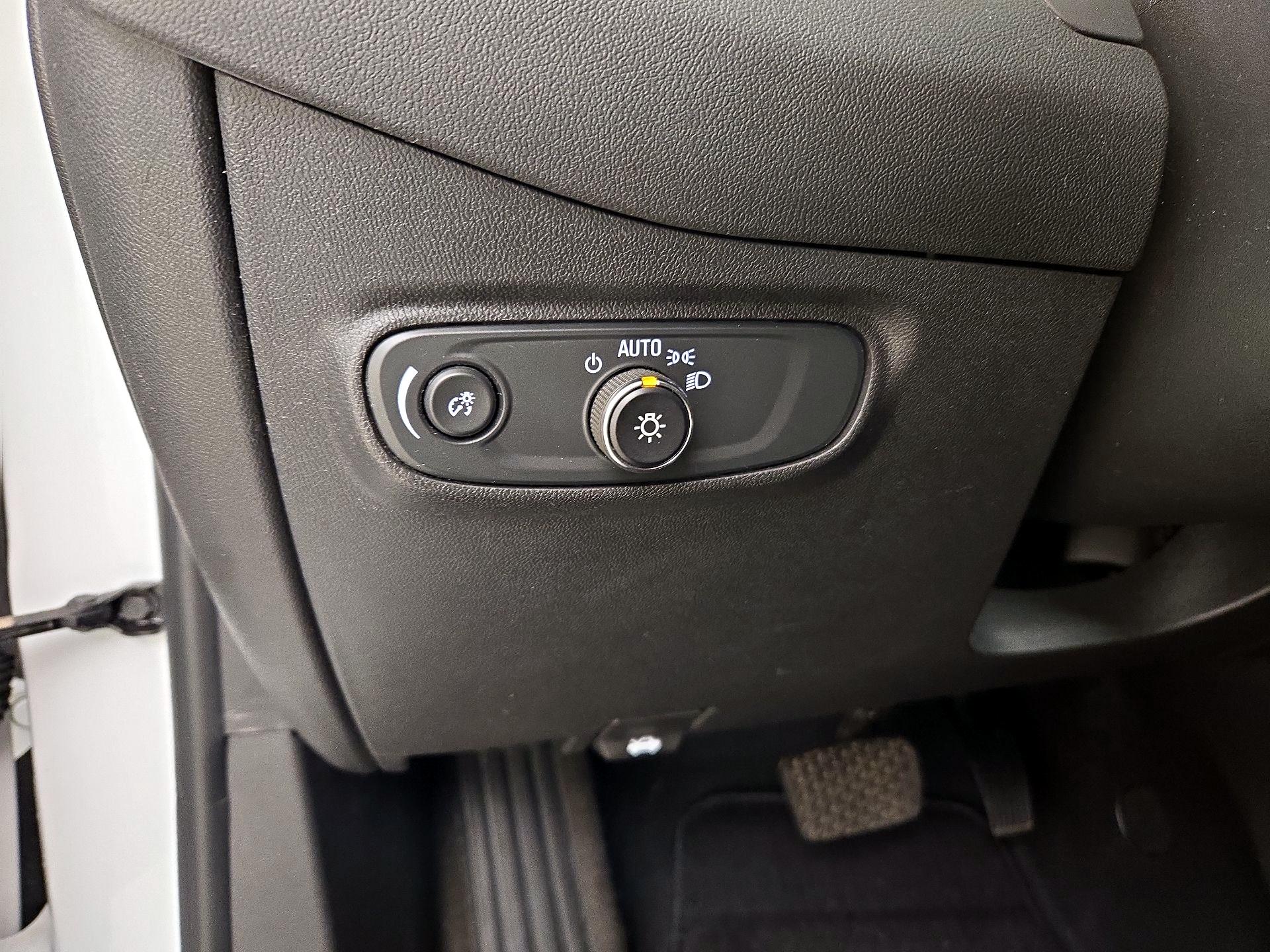 Thumbnail: 2024 Chevrolet Equinox - 13