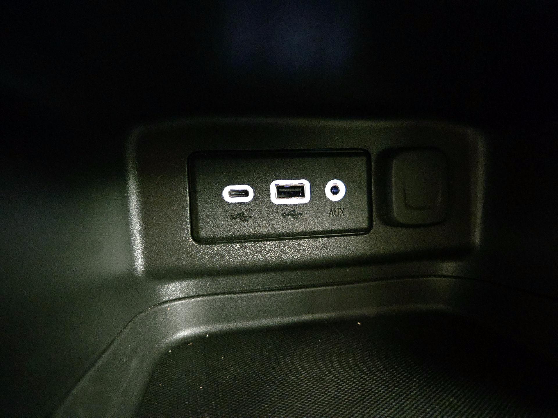 Thumbnail: 2024 Chevrolet Equinox - 18