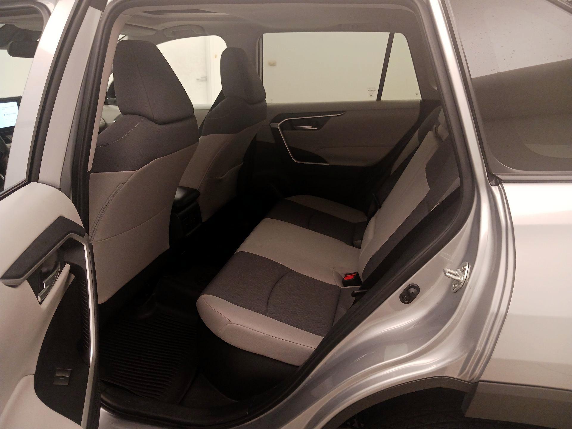 Thumbnail: 2024 Toyota RAV4 - 20