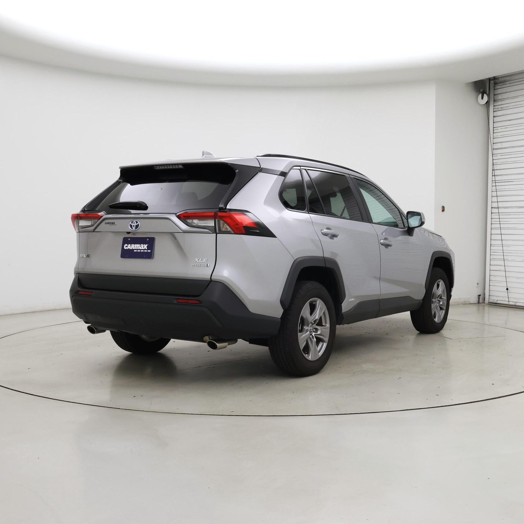 Thumbnail: 2024 Toyota RAV4 - 8