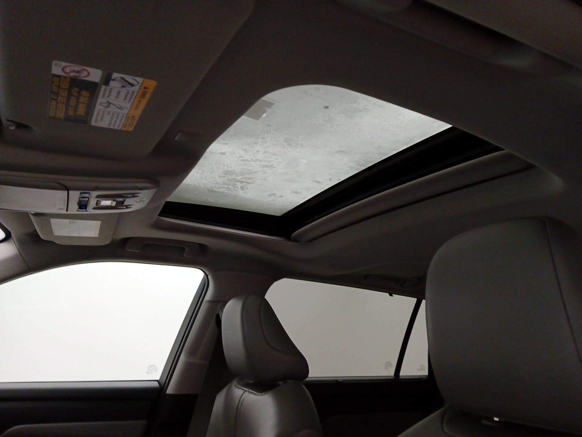 Thumbnail: 2022 Toyota Highlander - 20