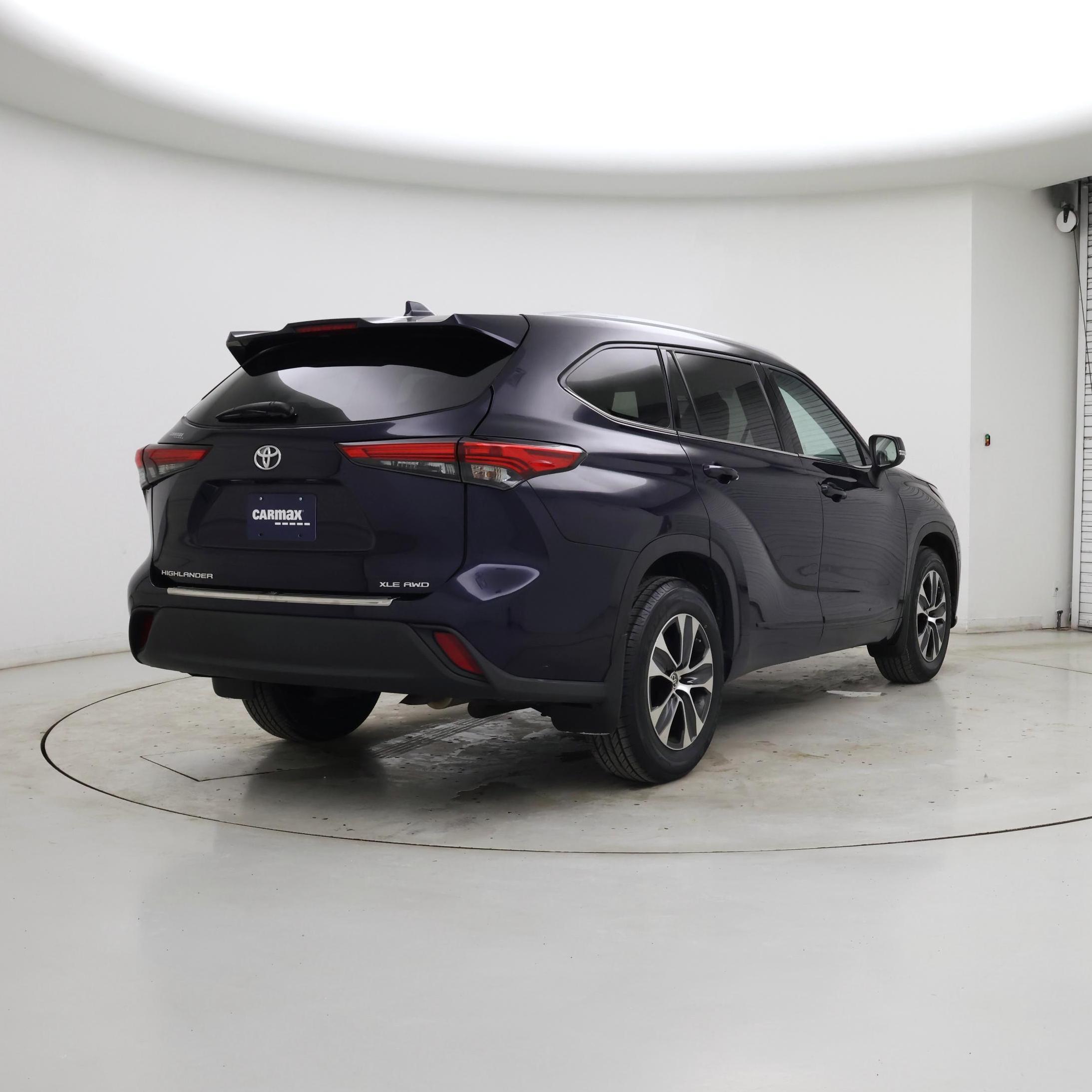 Thumbnail: 2022 Toyota Highlander - 8