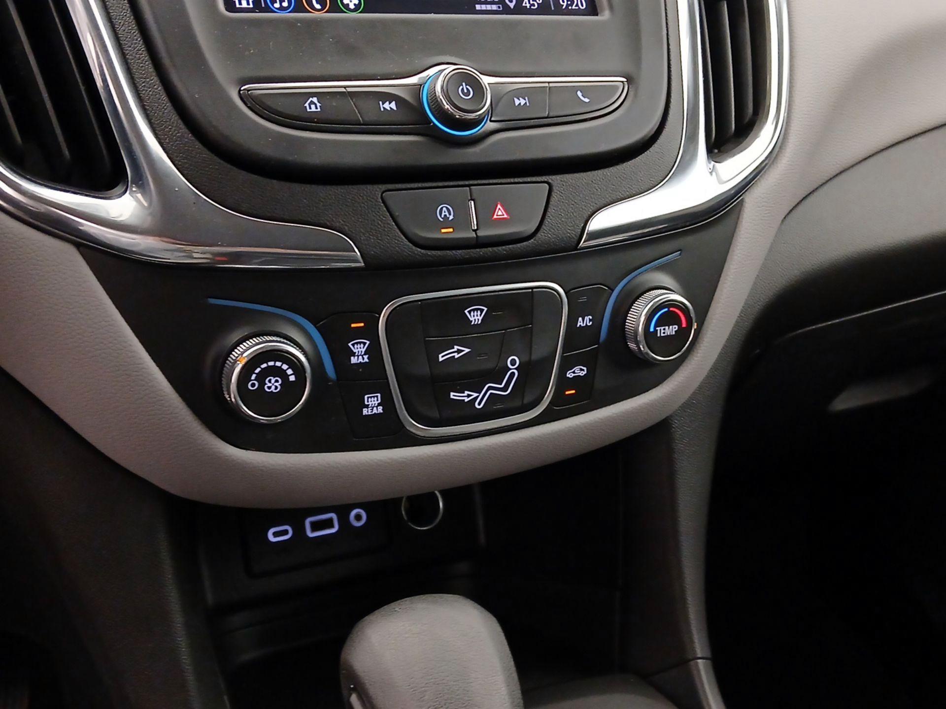 Thumbnail: 2024 Chevrolet Equinox - 16