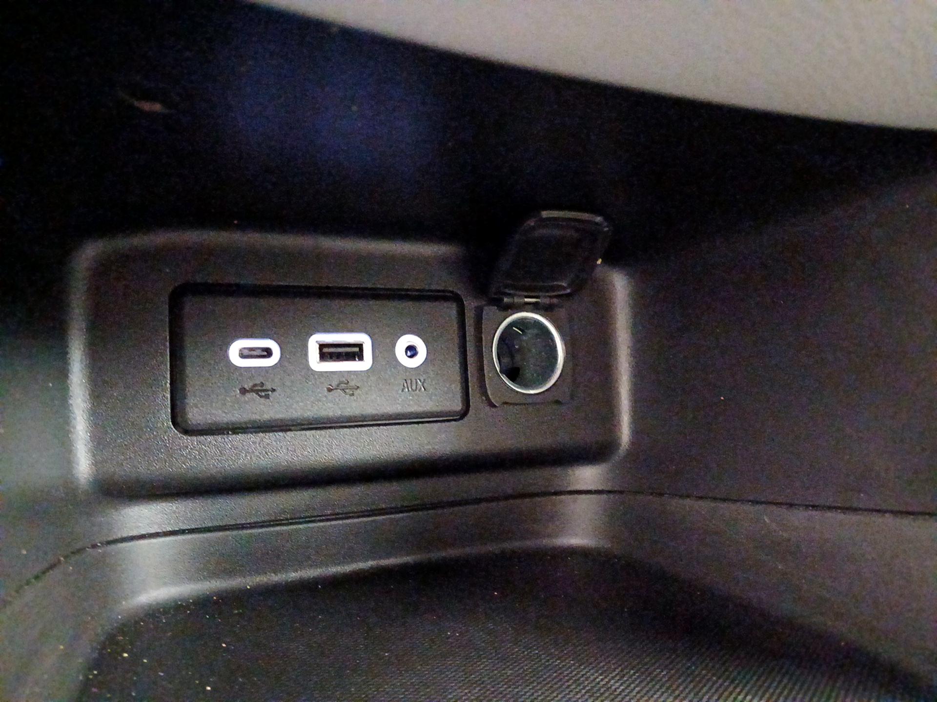 Thumbnail: 2024 Chevrolet Equinox - 18