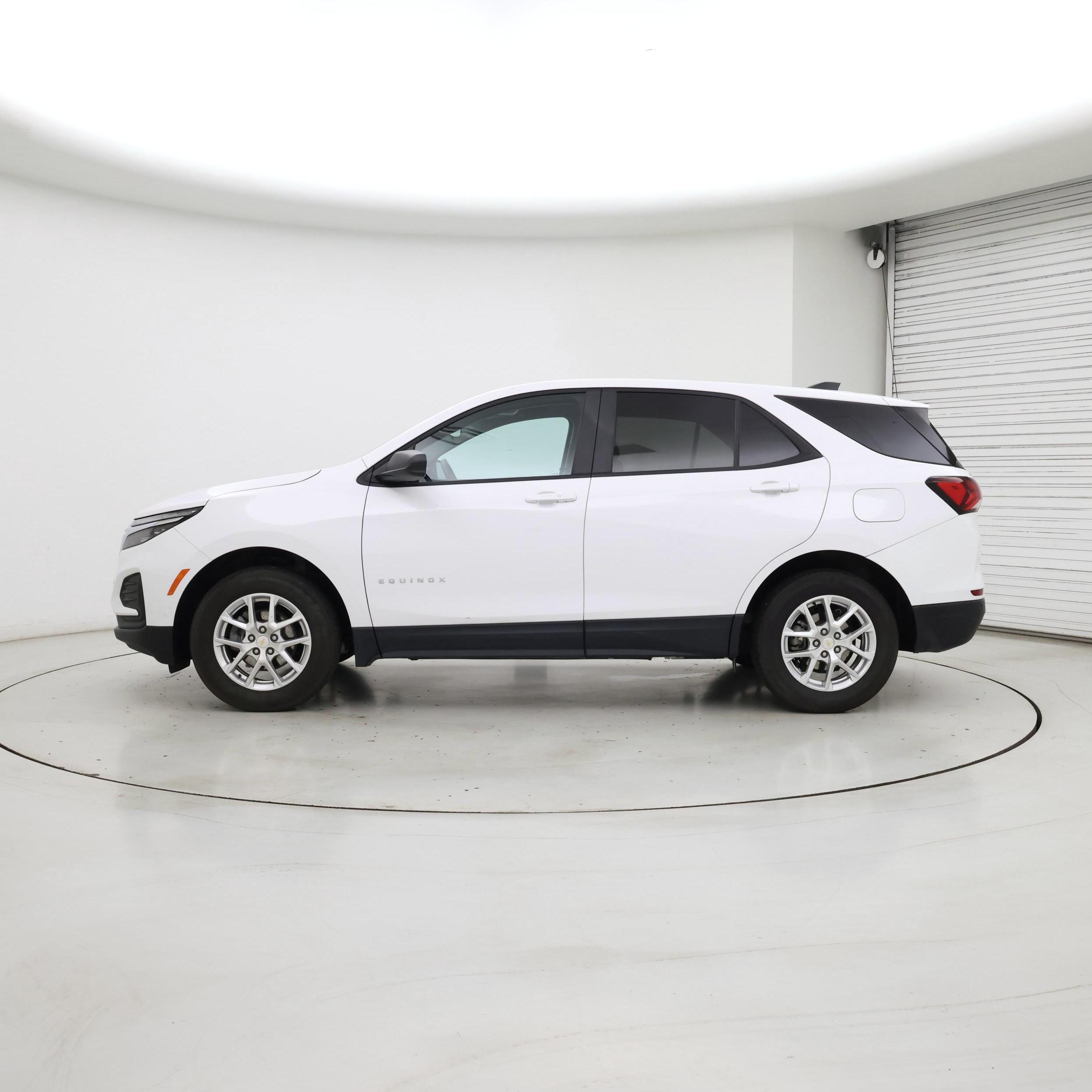 Thumbnail: 2024 Chevrolet Equinox - 3