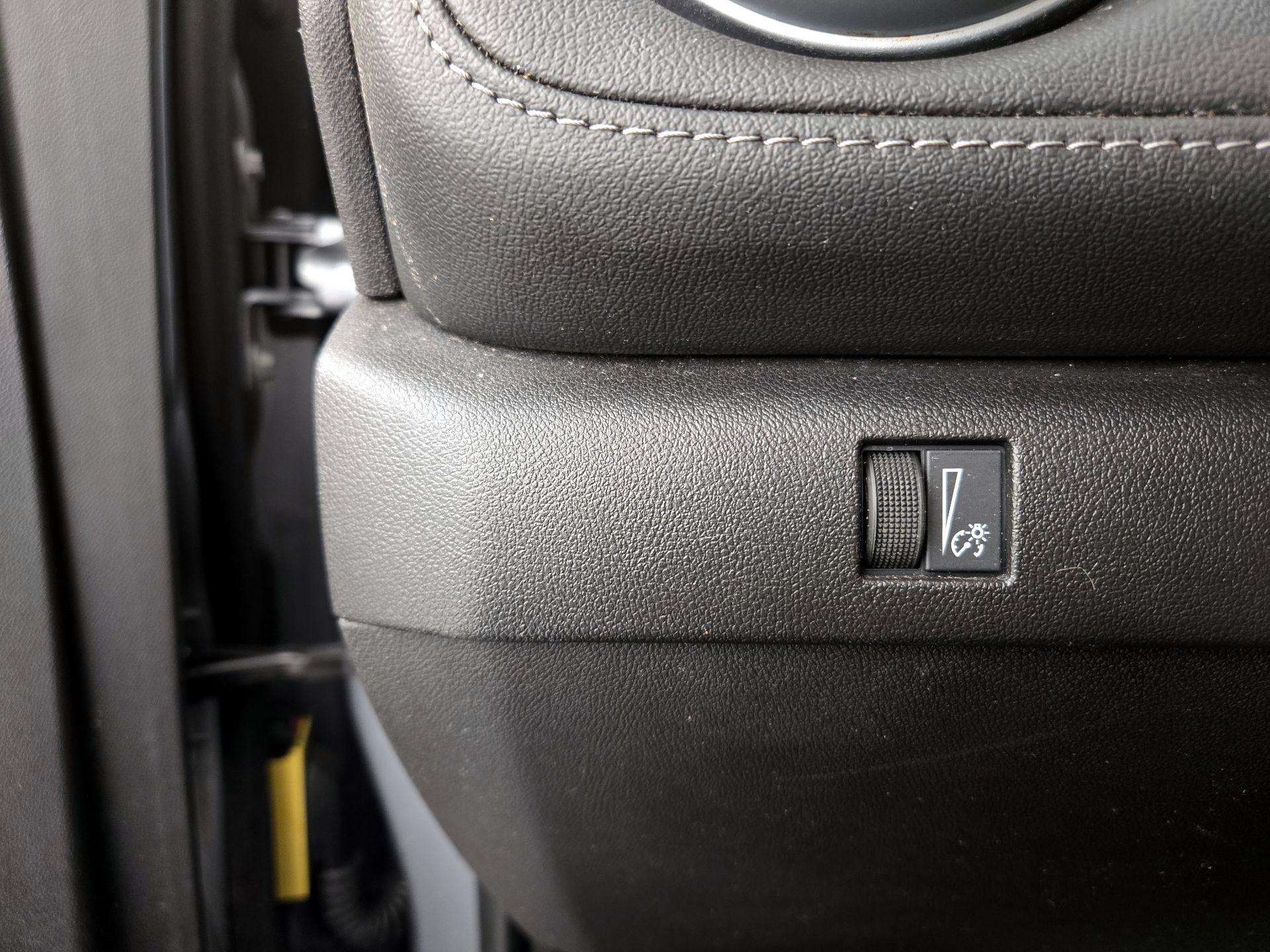 Thumbnail: 2023 Chevrolet Colorado - 13