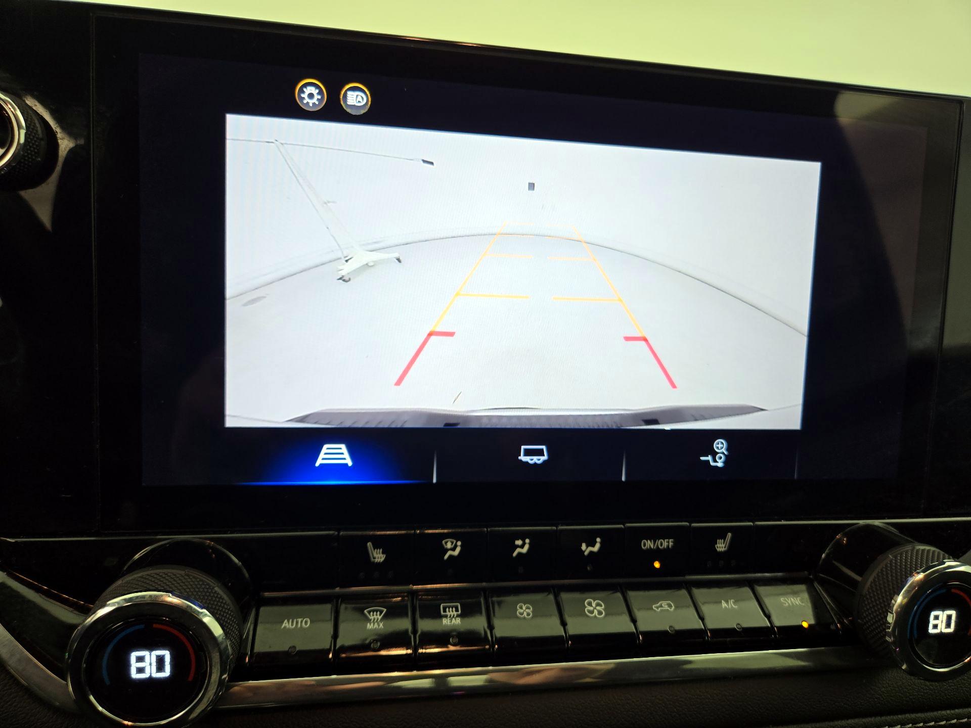 Thumbnail: 2023 Chevrolet Colorado - 14