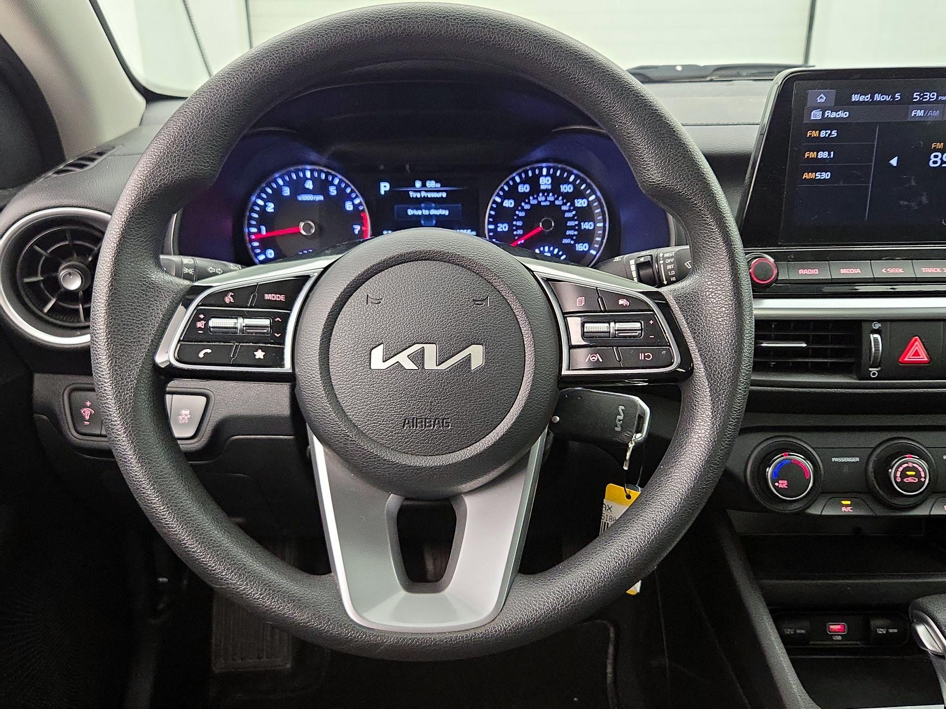 Thumbnail: 2023 Kia Forte - 10