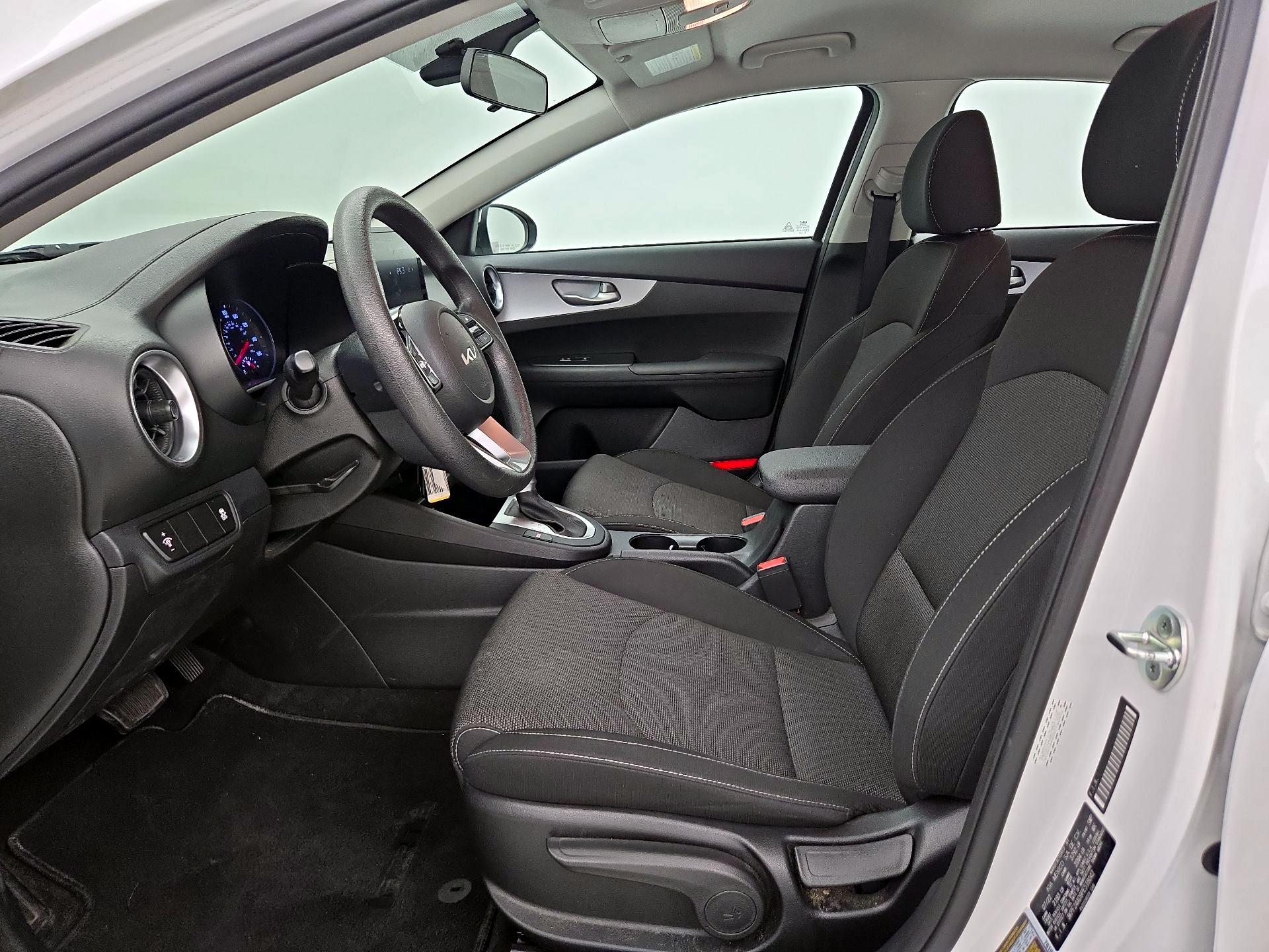 Thumbnail: 2023 Kia Forte - 11