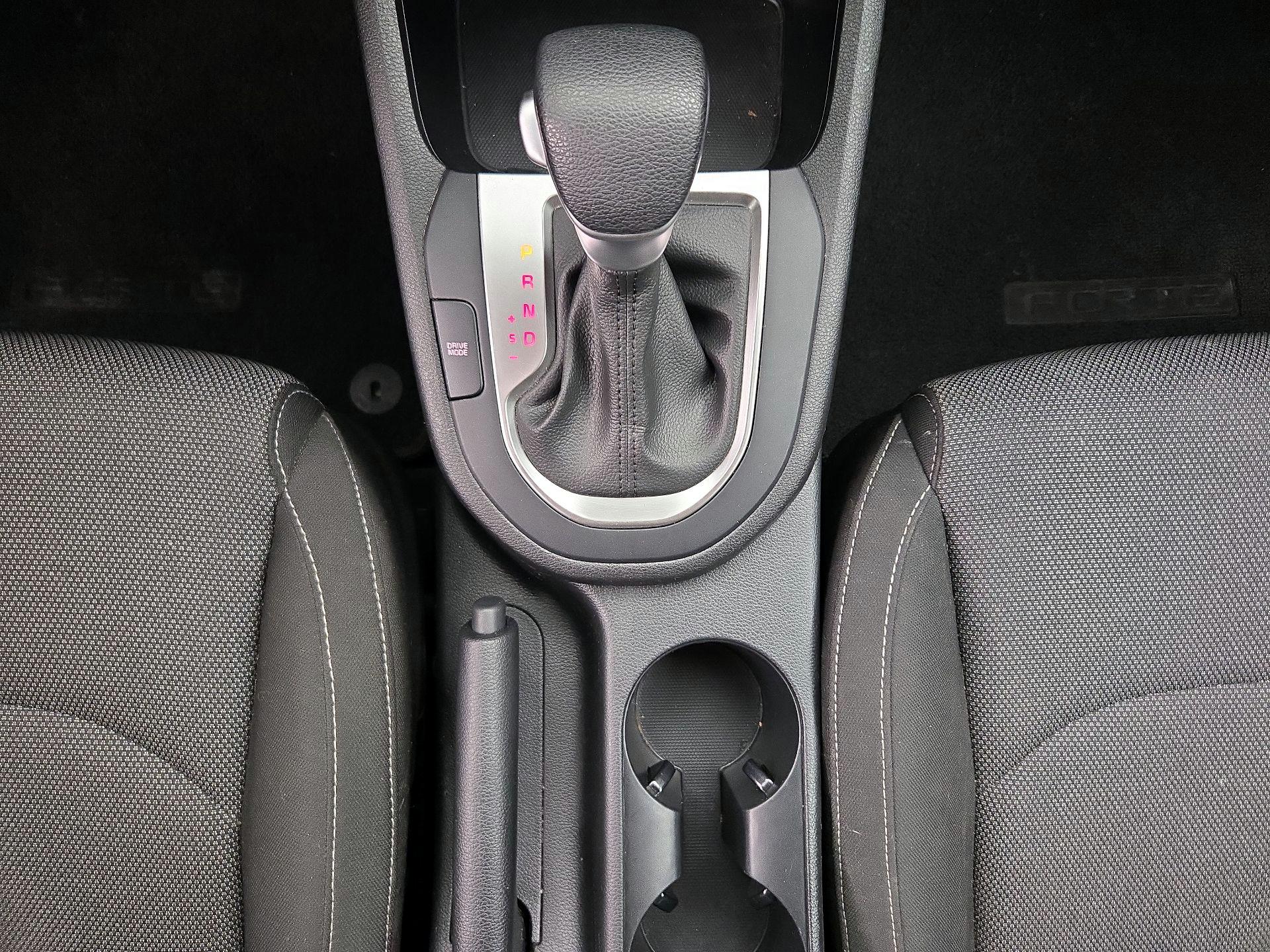 Thumbnail: 2023 Kia Forte - 17