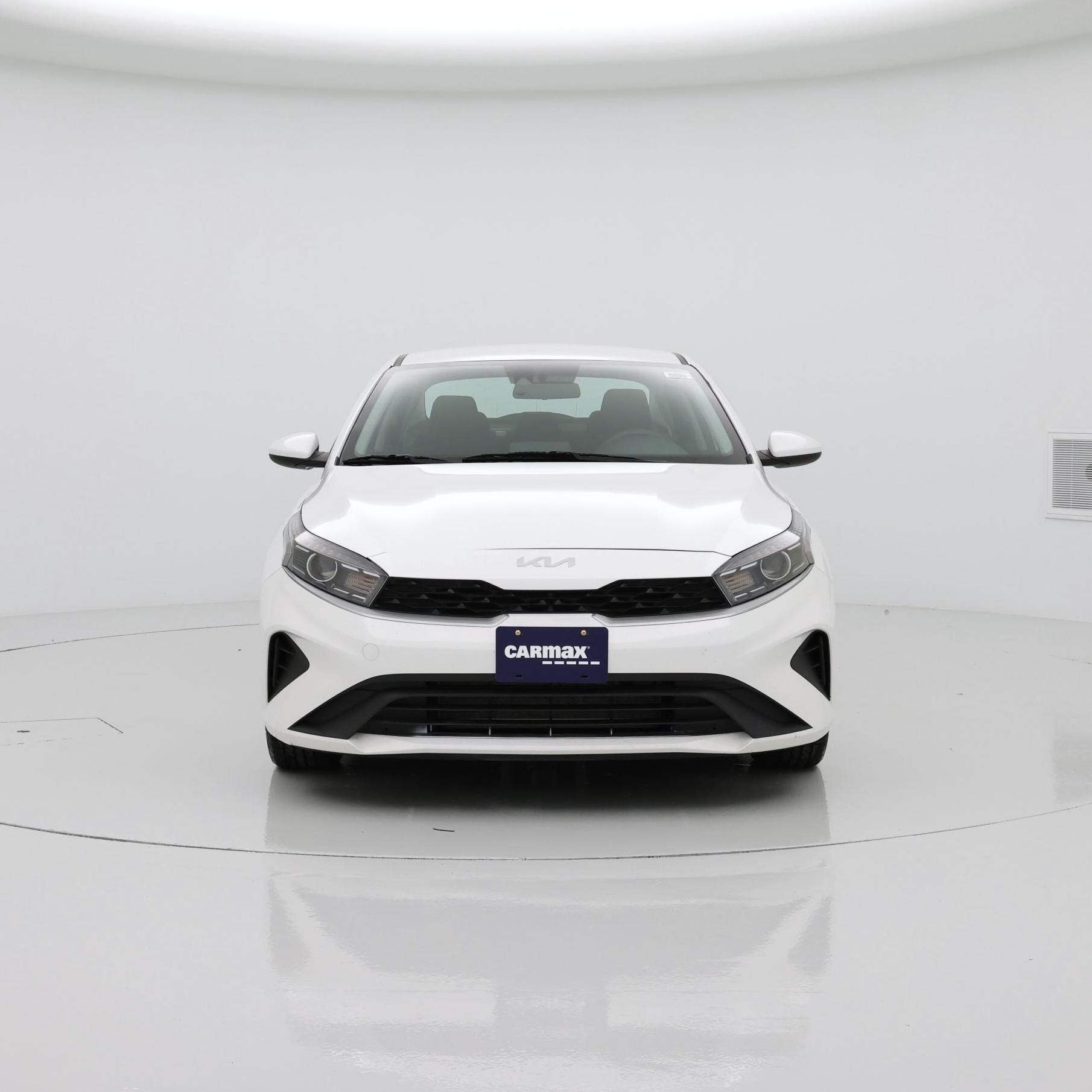 Thumbnail: 2023 Kia Forte - 5