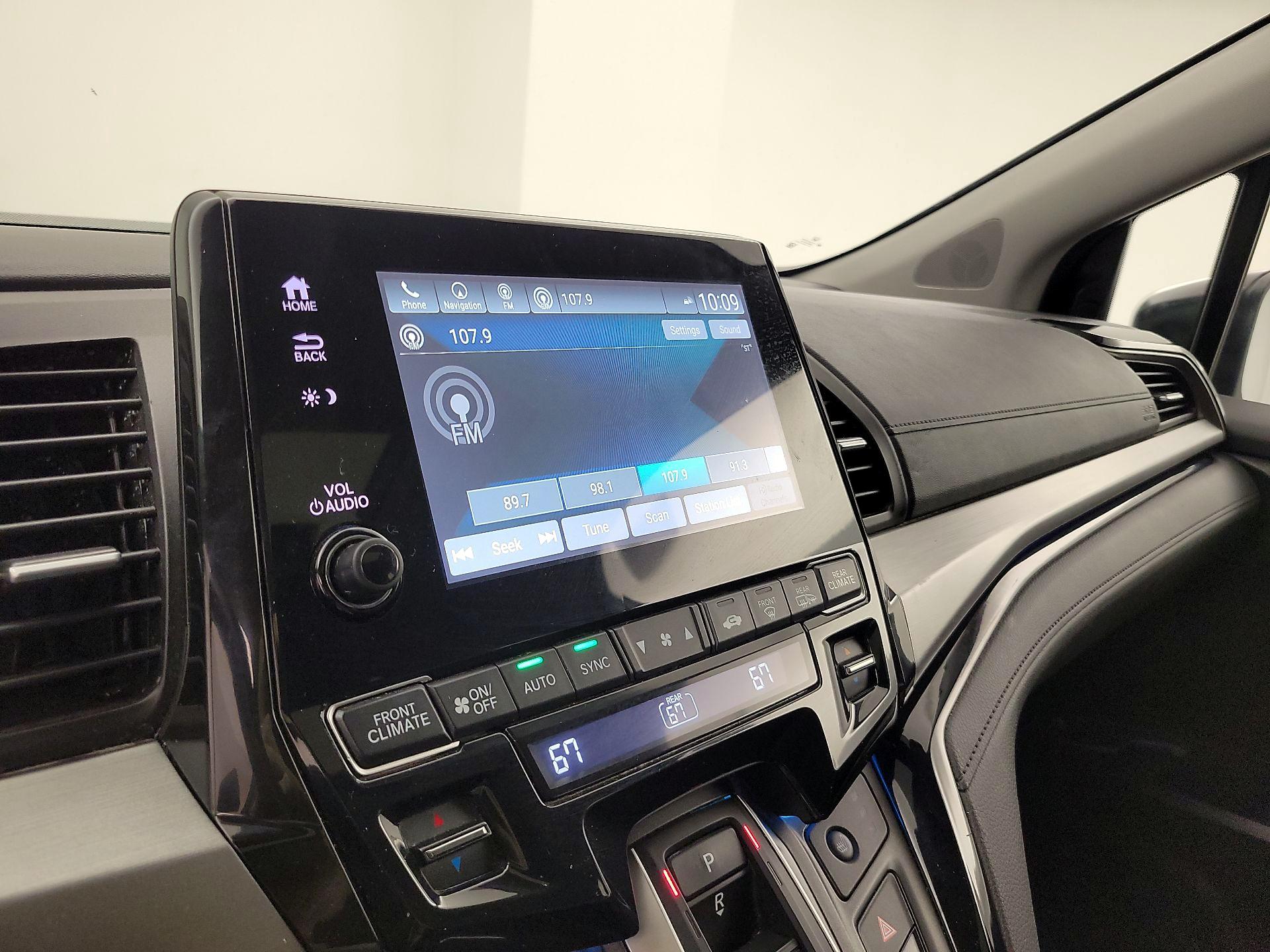 Thumbnail: 2023 Honda Odyssey - 16