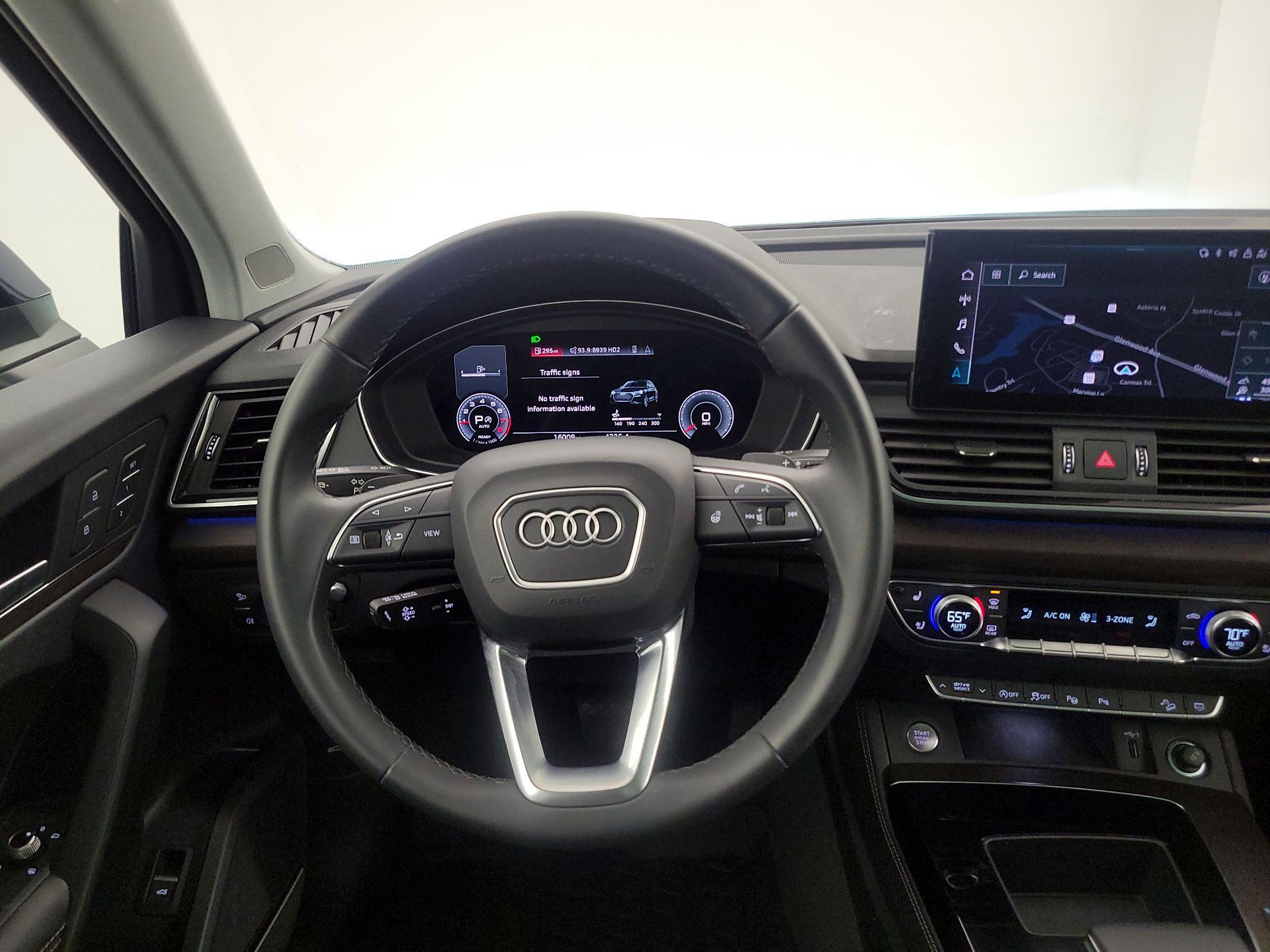 Thumbnail: 2022 Audi Q5 - 10