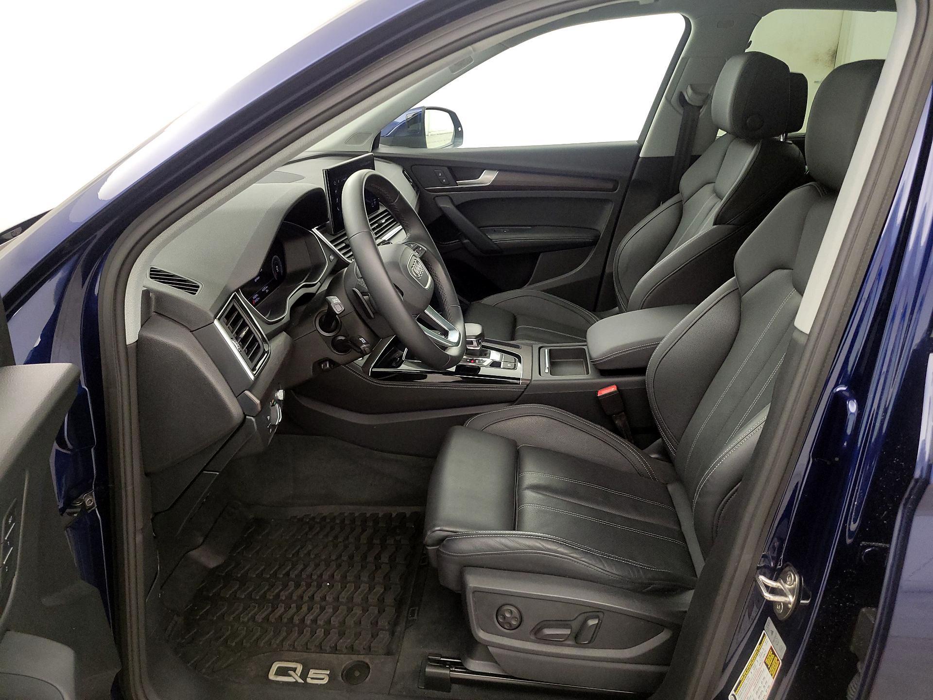 Thumbnail: 2022 Audi Q5 - 11