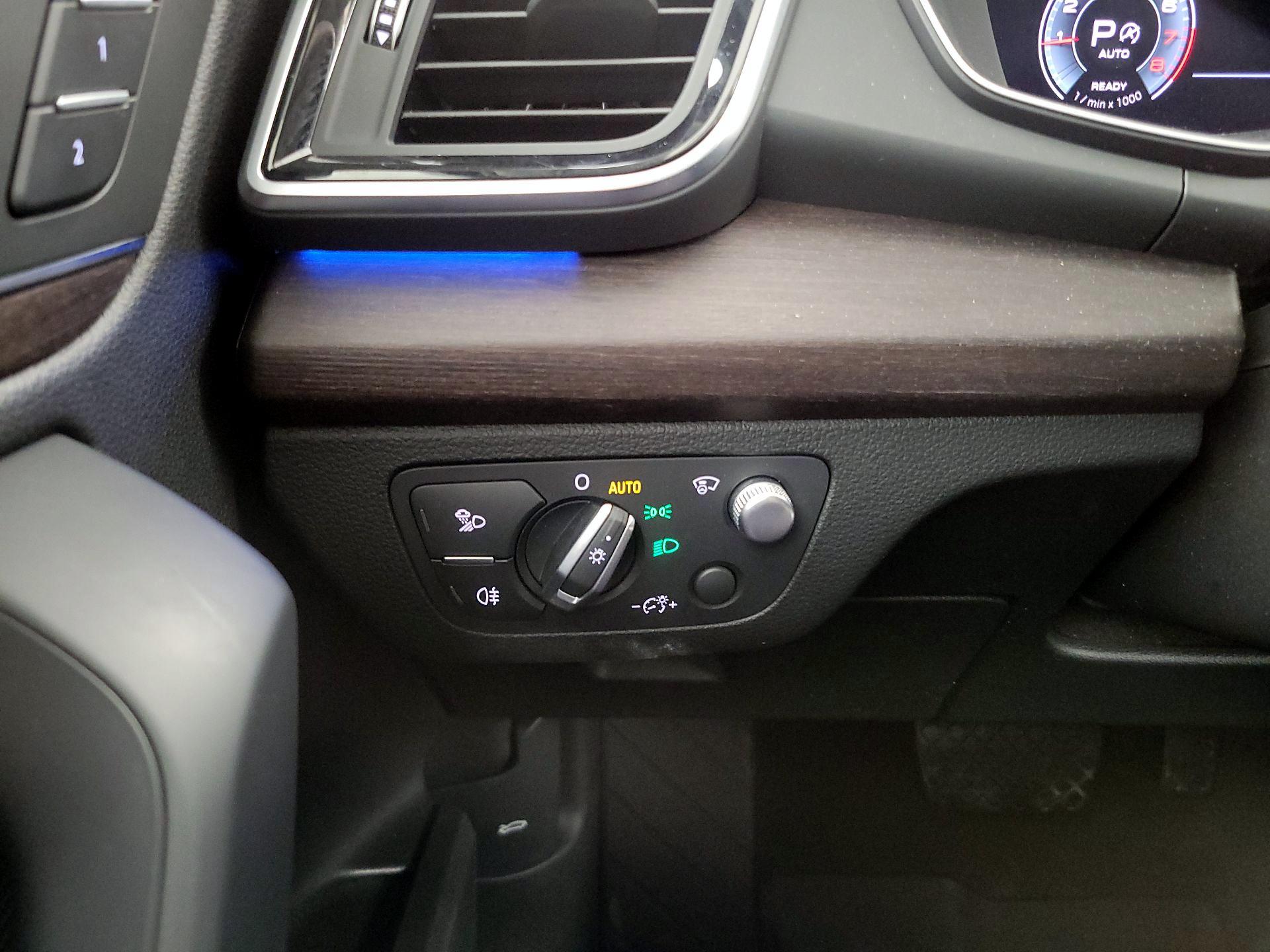 Thumbnail: 2022 Audi Q5 - 13