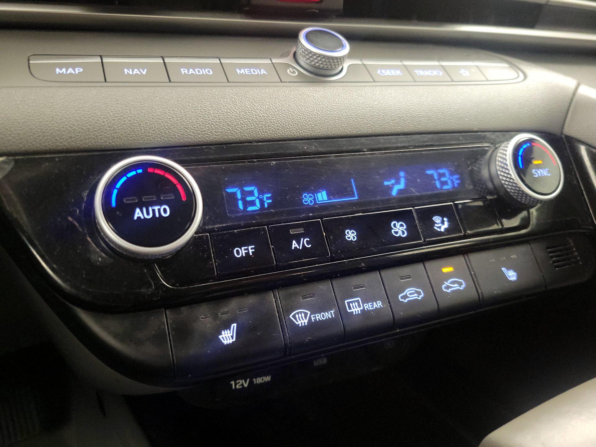 Thumbnail: 2023 Hyundai Elantra - 17