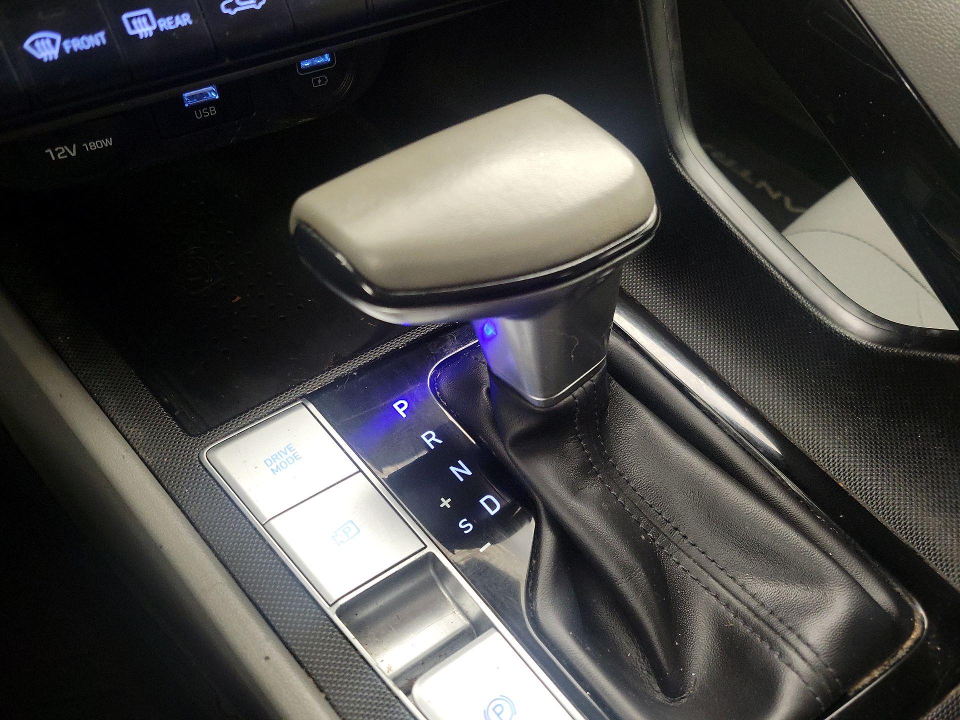 Thumbnail: 2023 Hyundai Elantra - 18